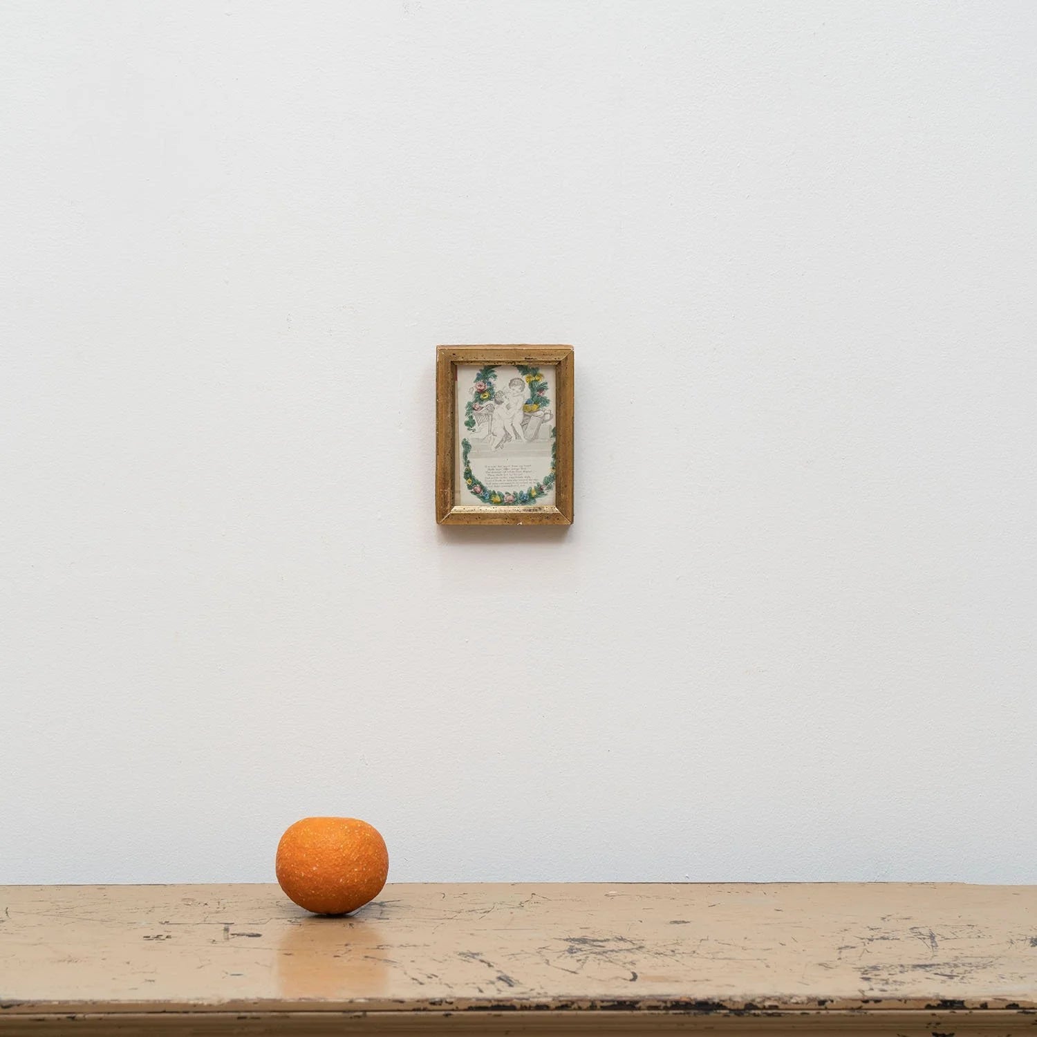 FRAMED VICTORIAN KEEPSAKE WITH PUTTI