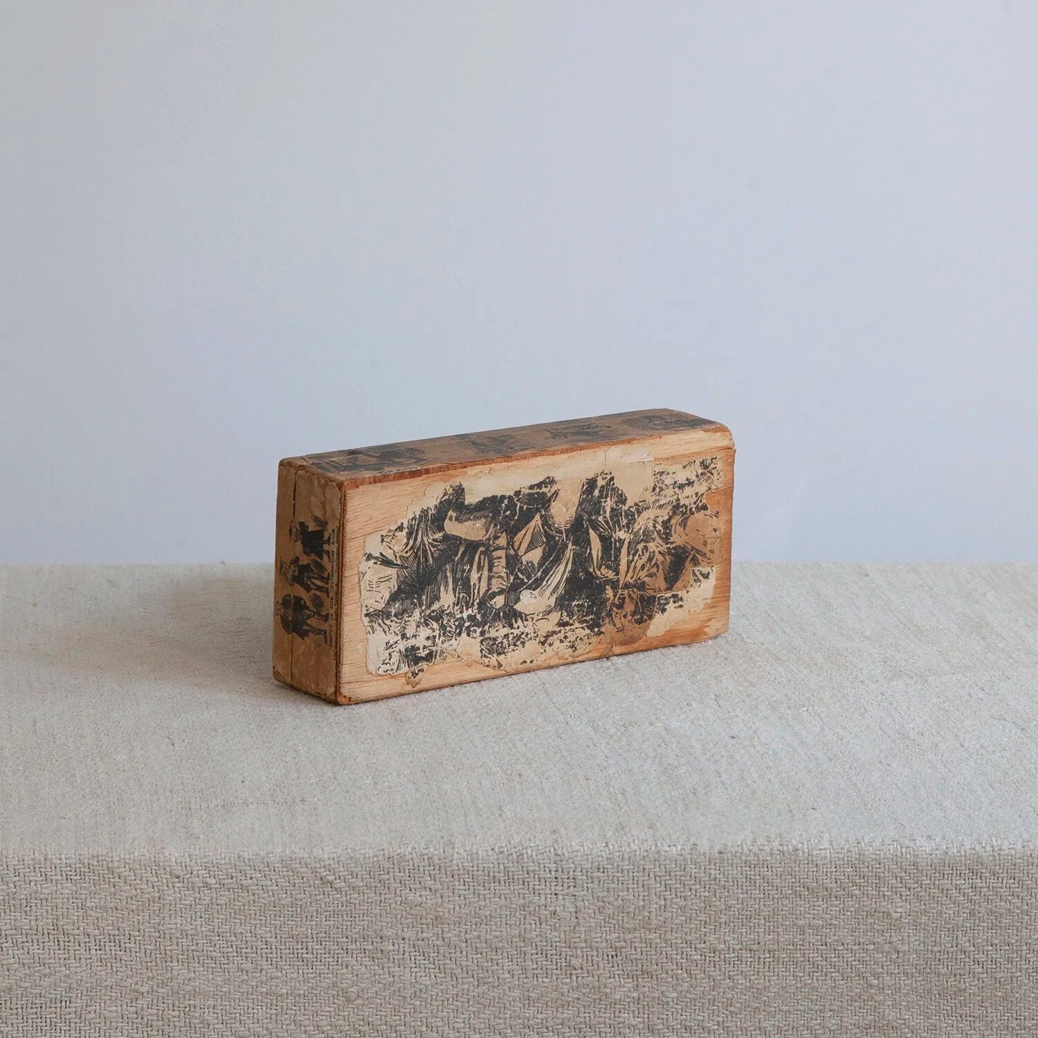 VICTORIAN PAPER COVERED DRESSER BOX