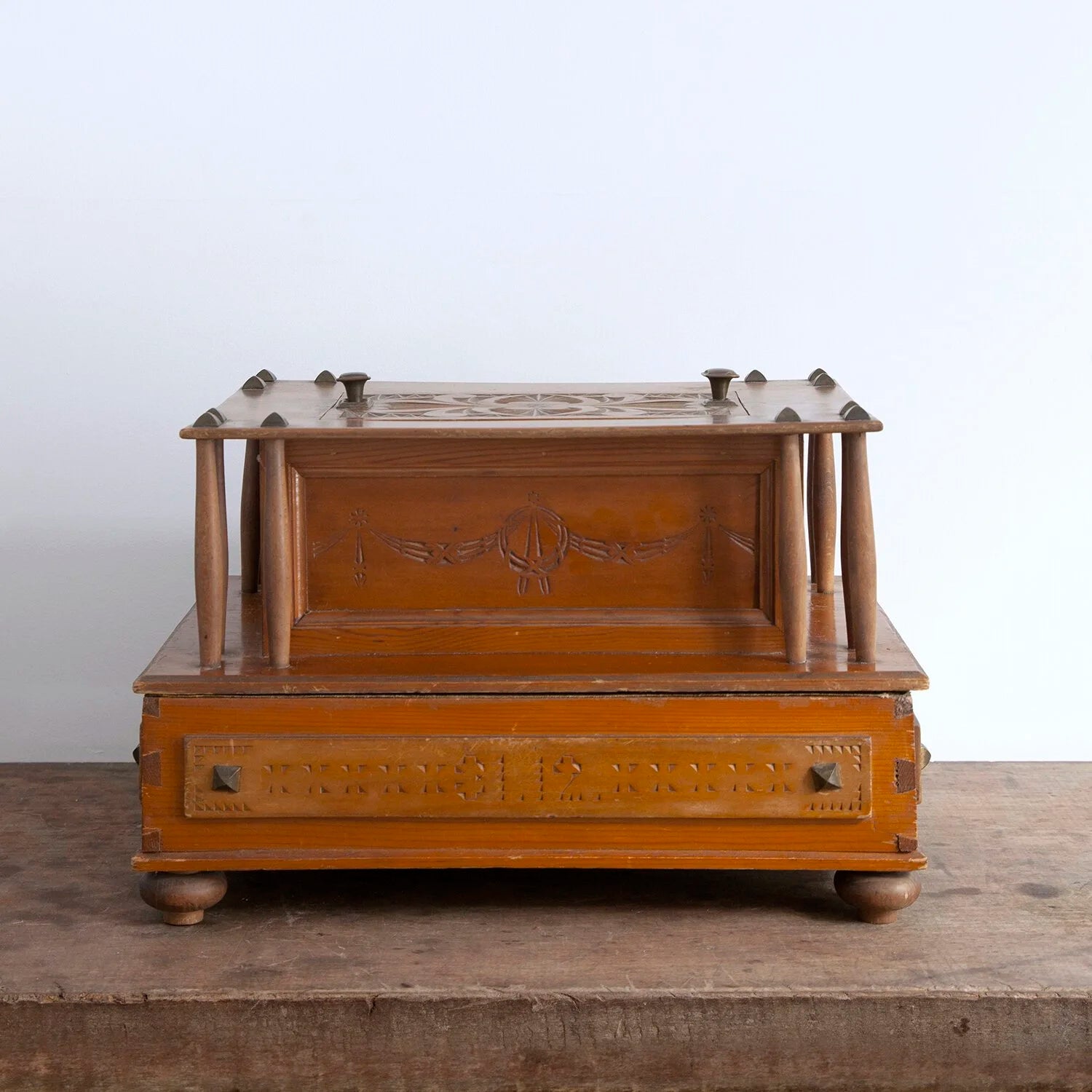 ARCHITECTURAL GERMAN SECESSIONIST BOX