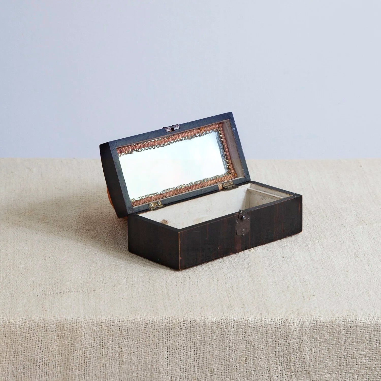 BIEDERMEIER SEWING BOX WITH IVORY TOOL