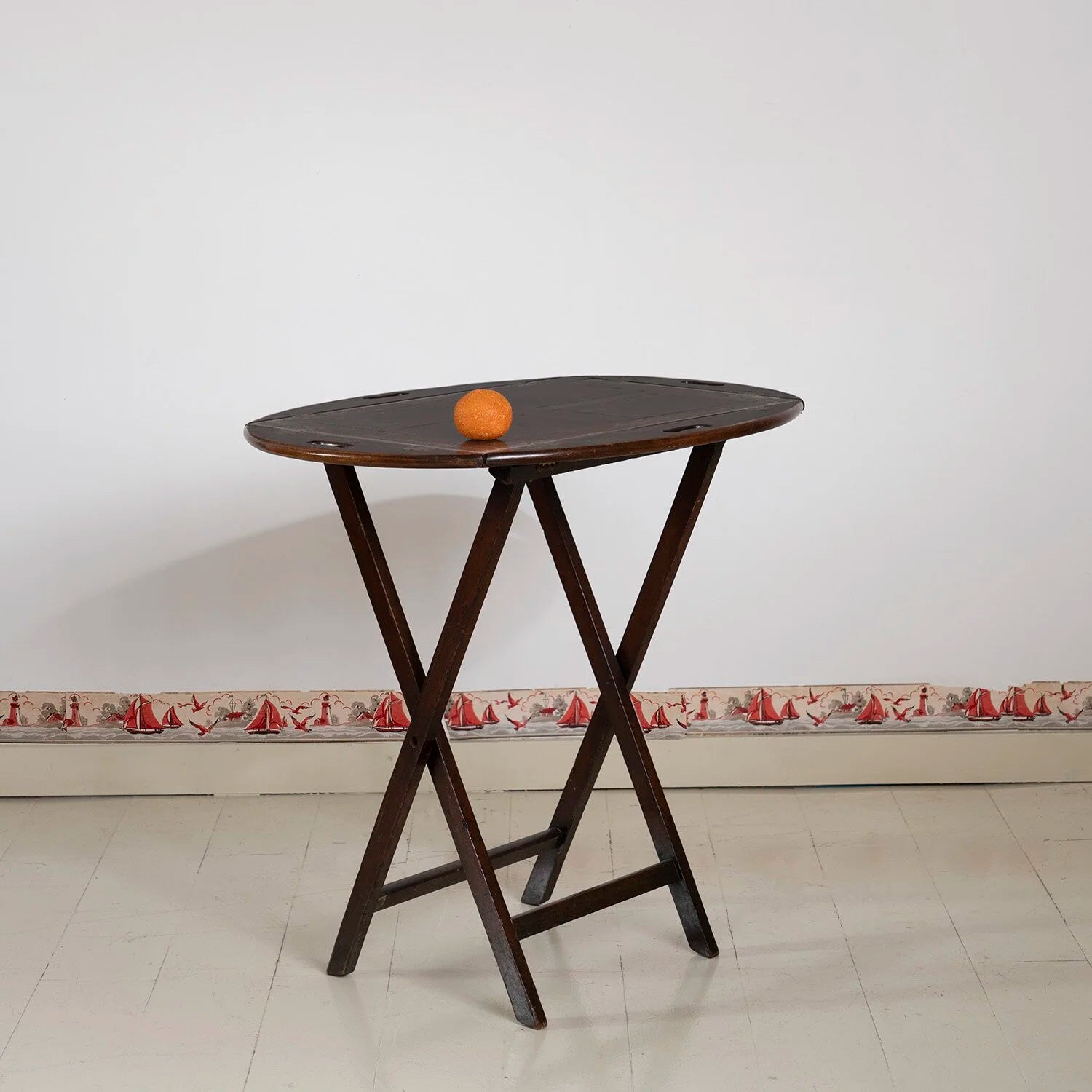 BUTLER'S TRAY ON STAND