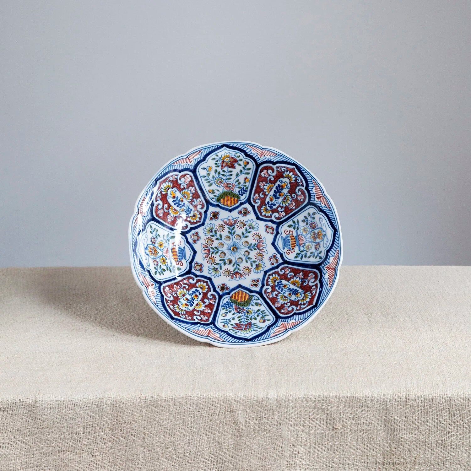 DELFT POLYCHROME GRAPE PLATE