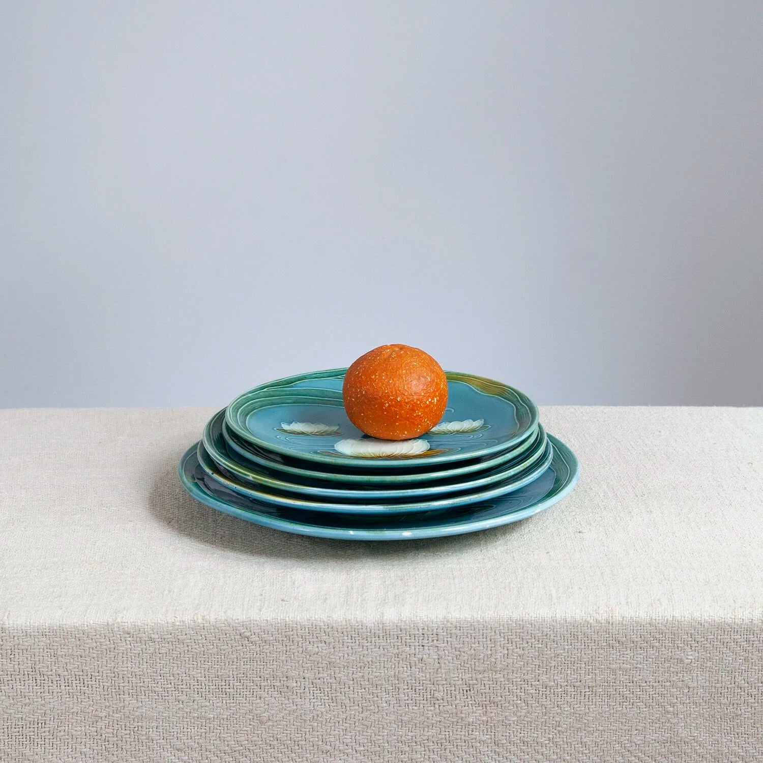 ART NOUVEAU MAJOLICA LOTUS PLATES (SET OF 5)