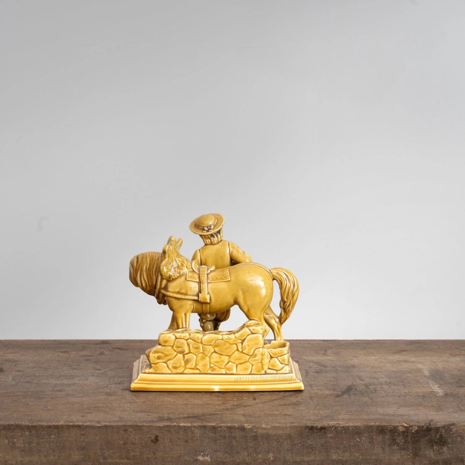 FIGURAL ANTIQUE PIPE HOLDER