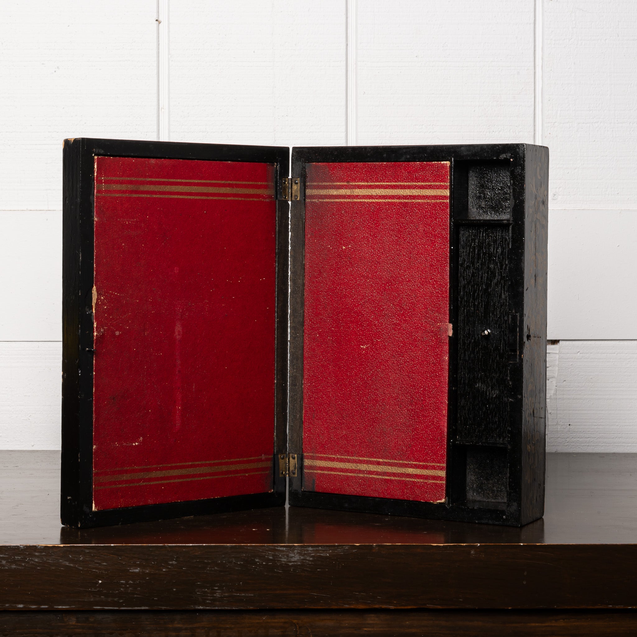 19th Century American Folk Art Painted Box