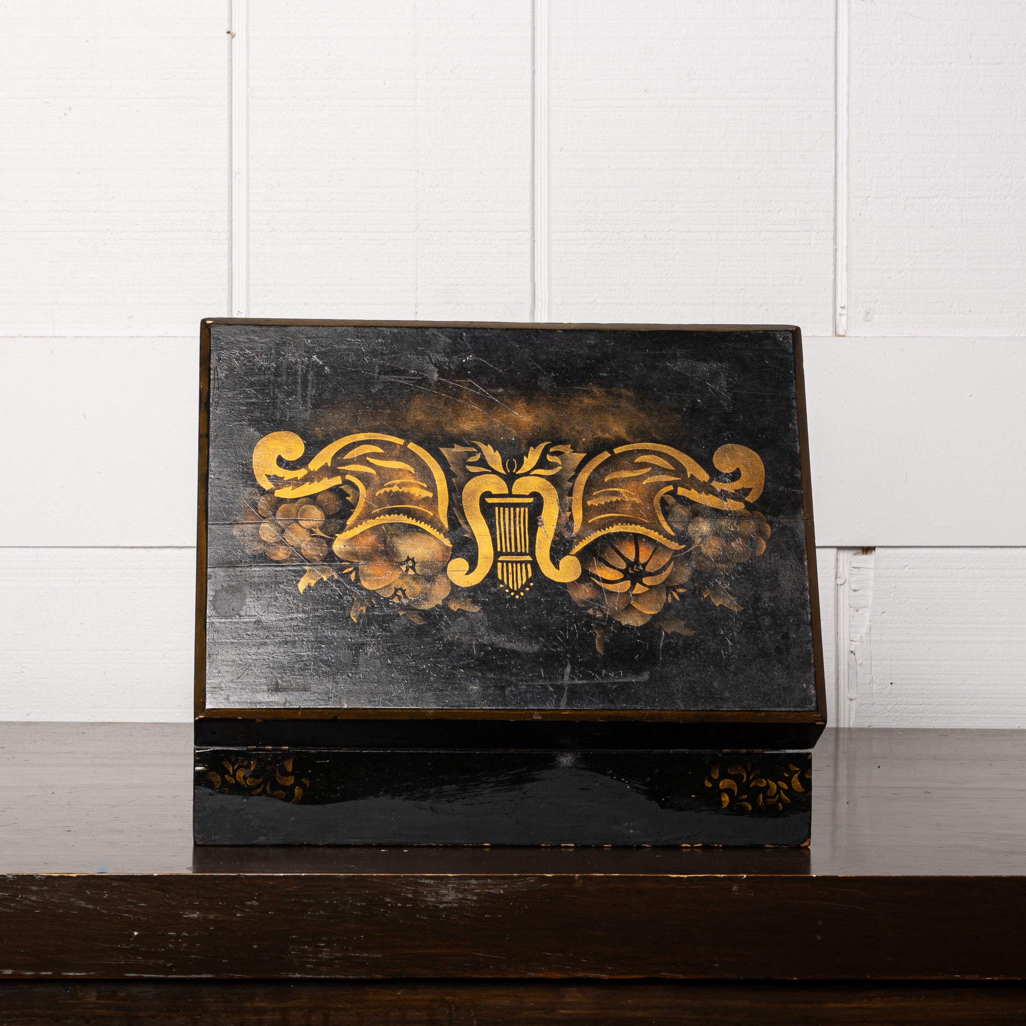 19th Century American Folk Art Painted Box