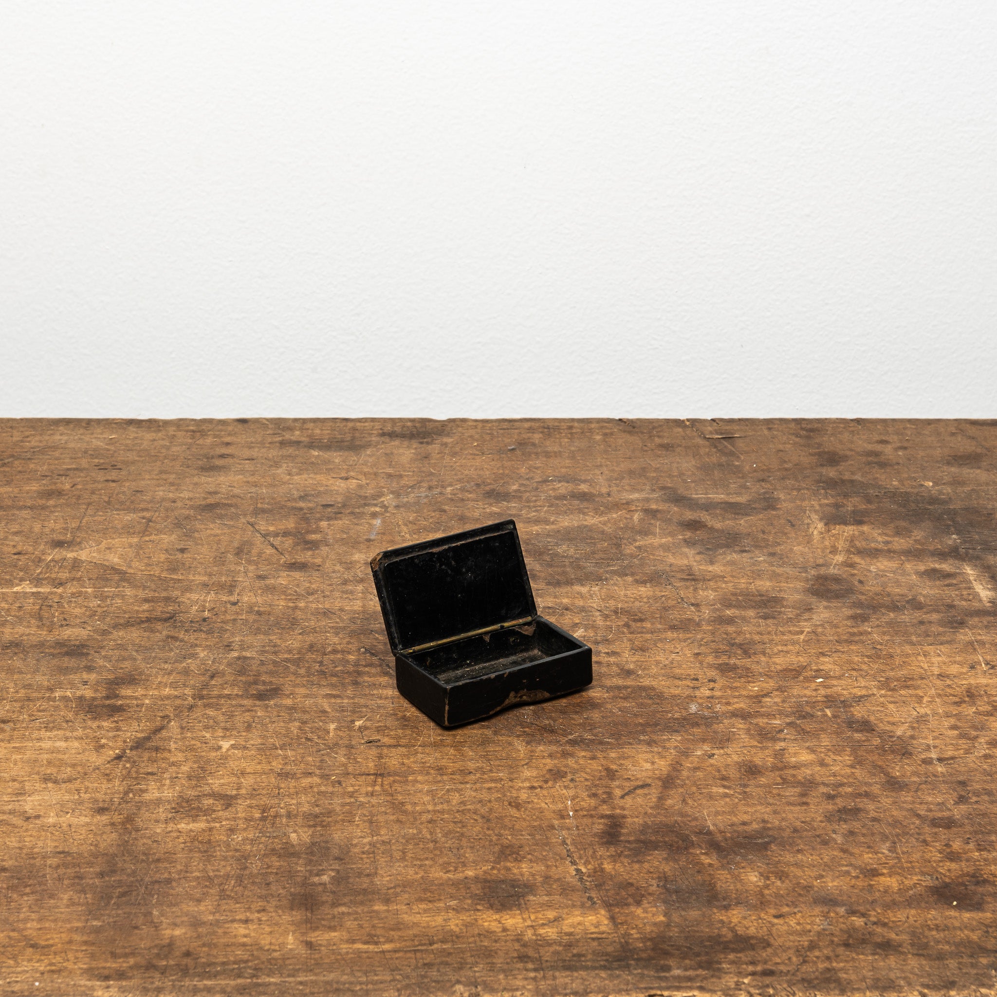 19th century paper mache snuff box