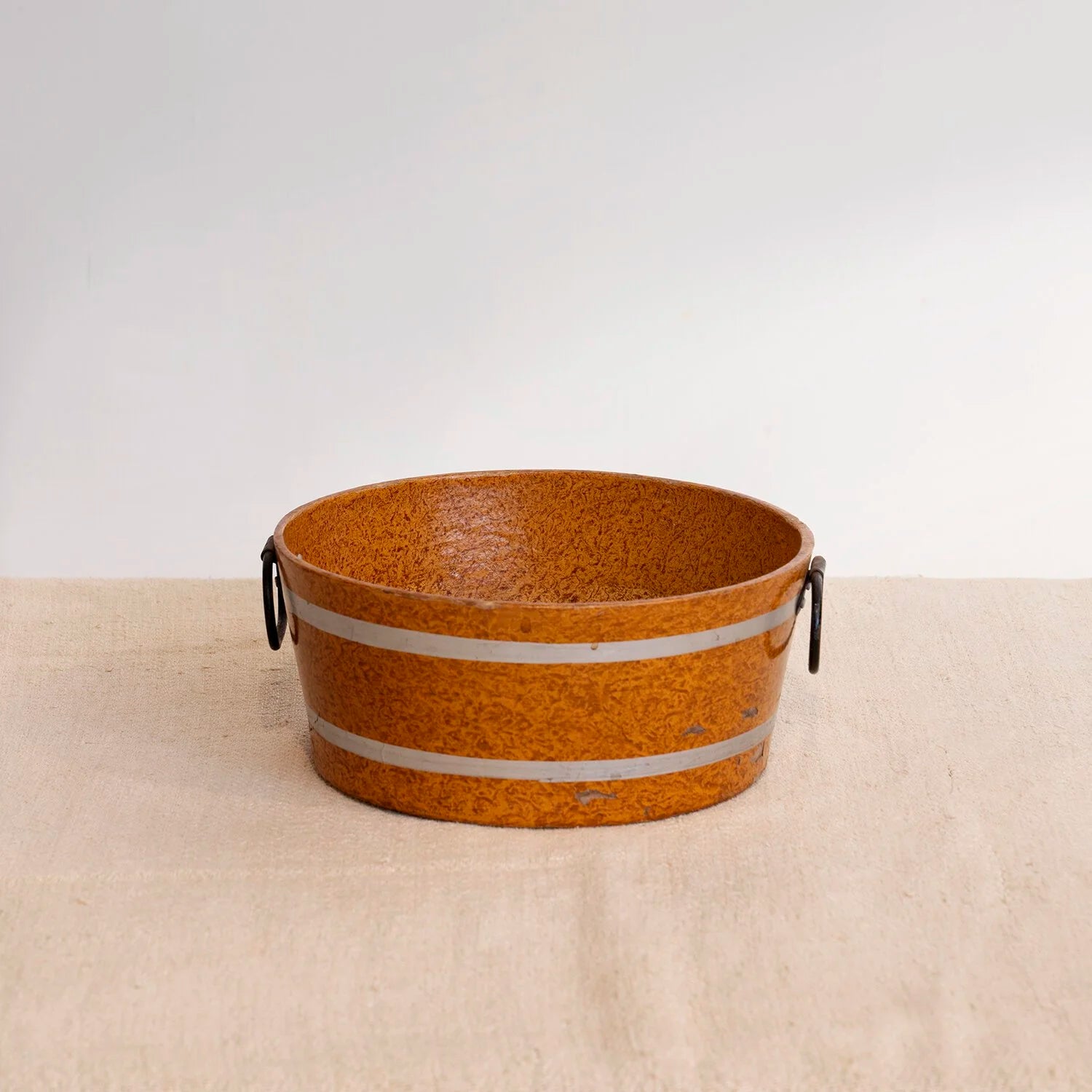 FAUX BOIS BUCKET