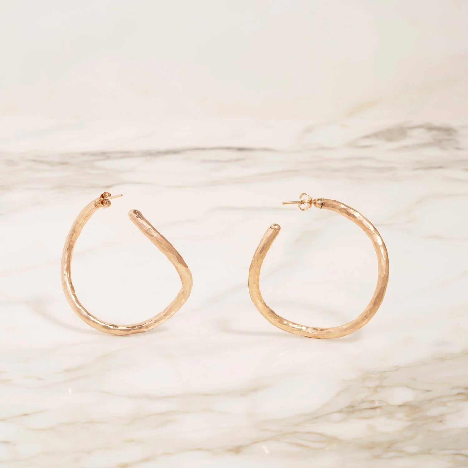 FREE FORM HOOP EARRINGS