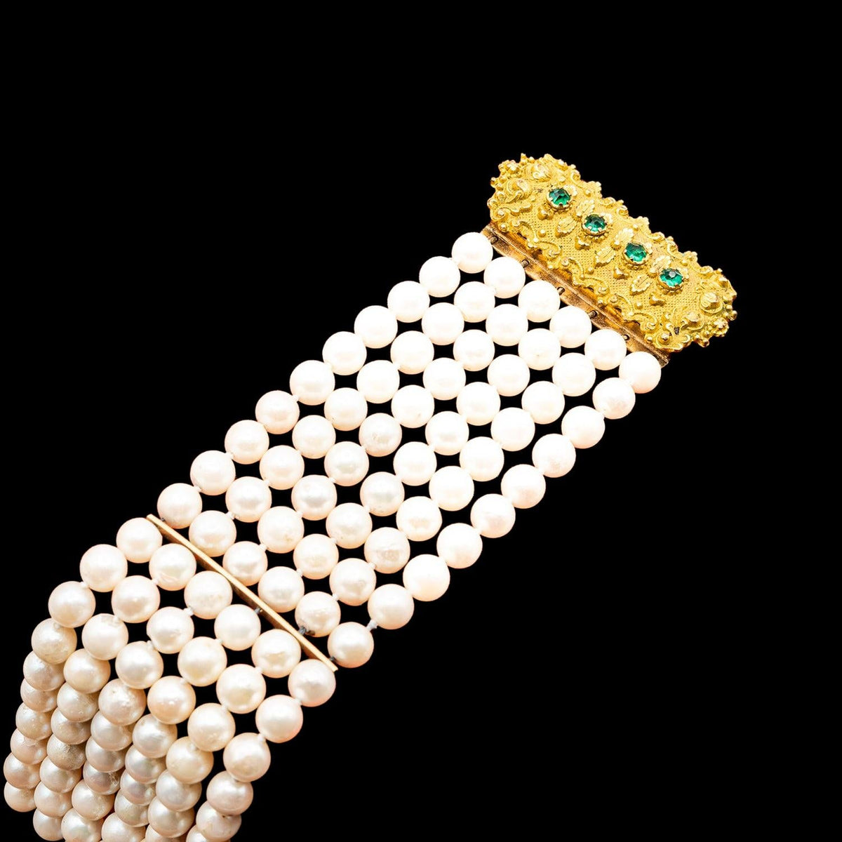GEORGIAN PINCHBECK & PEARL BRACELET, detail view