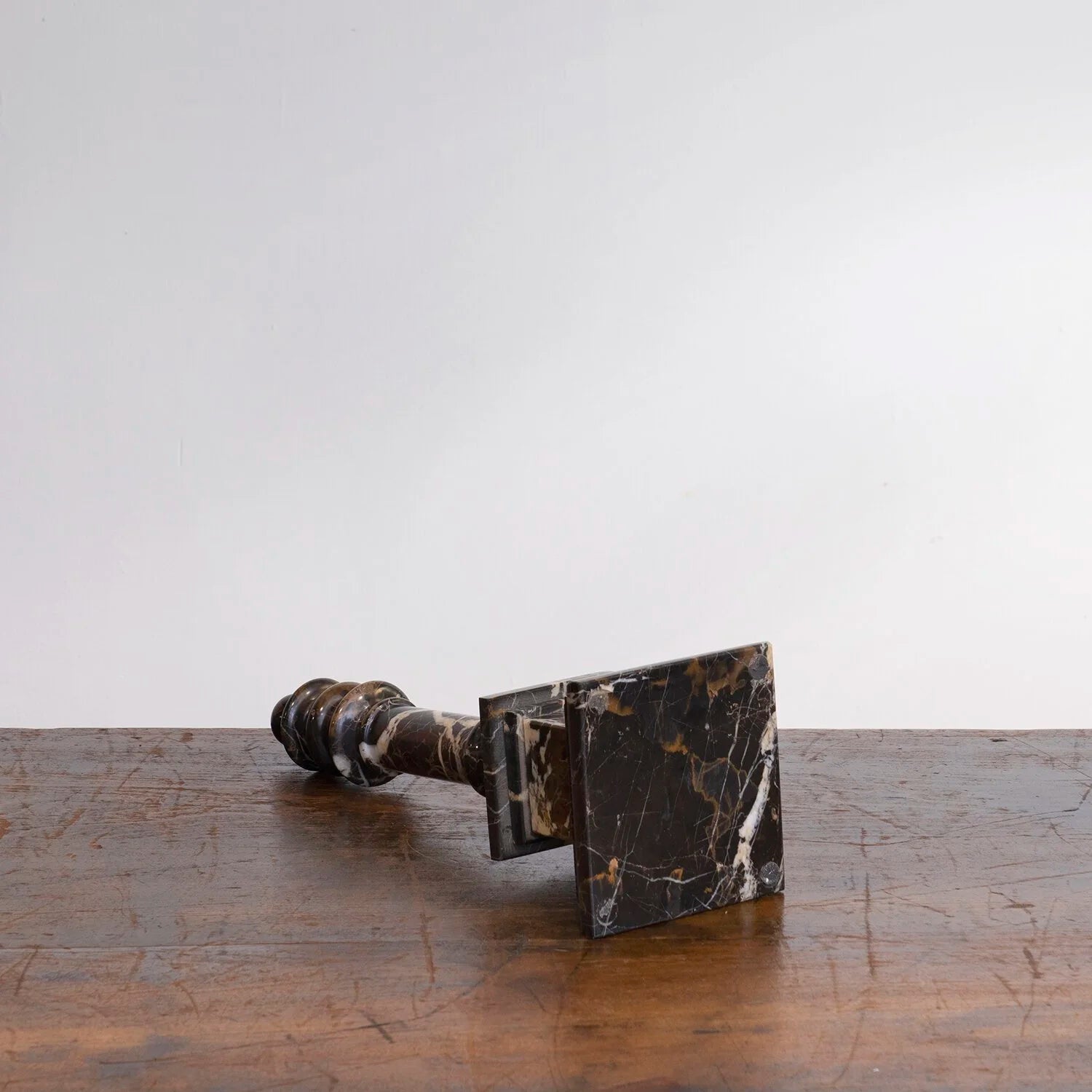 GRAND TOUR MARBLE MODEL