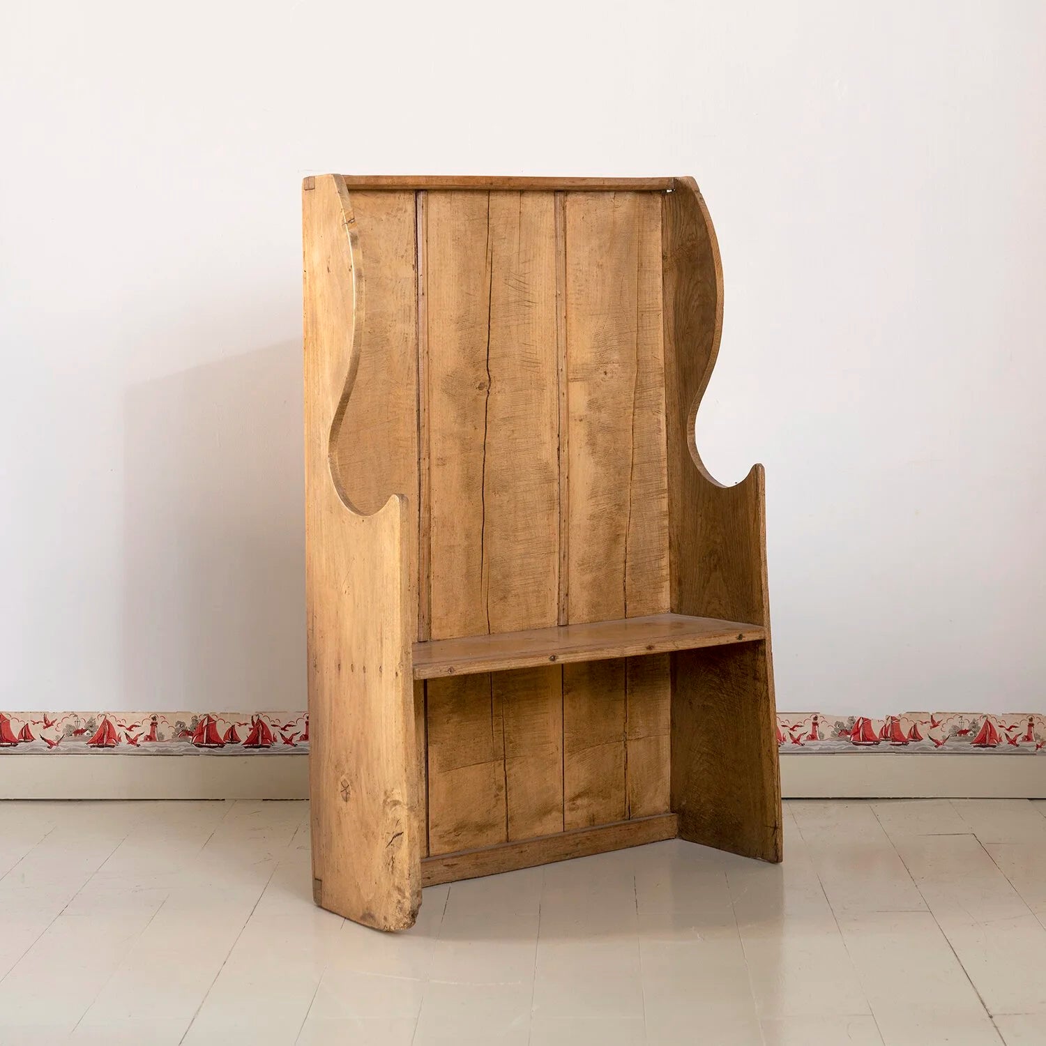 HIGH BACK SETTLE BENCH