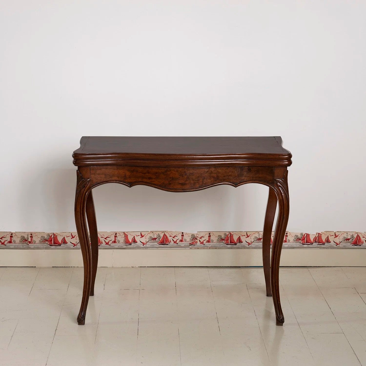 LOUIS PHILIPPE CONSOLE GAMES TABLE