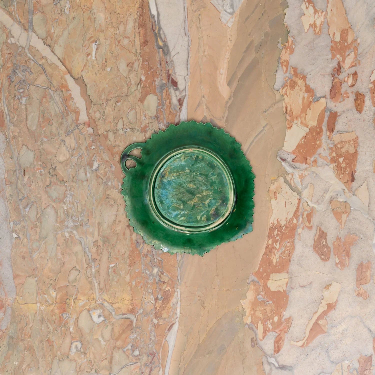 WEDGWOOD MAJOLICA CABBAGE DISH