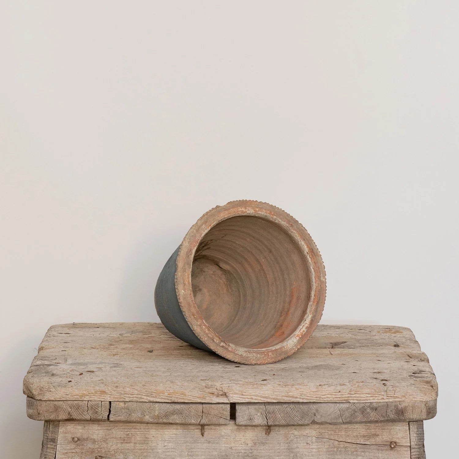 VINTAGE ANATOLIAN FLOWER POT II