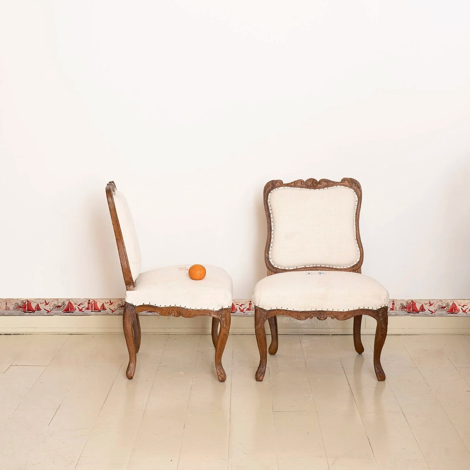 PAIR OF 18TH CENTURY ITALIAN SIDE CHAIRS