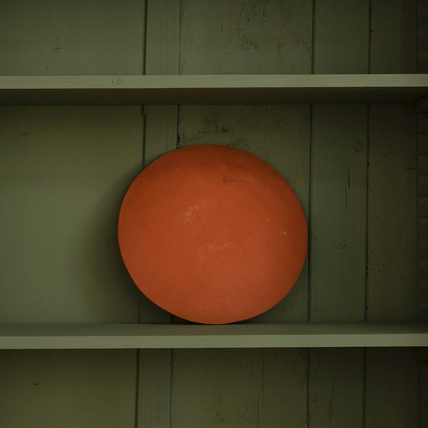 REDWARE PLATE WITH 20 POINT STAR