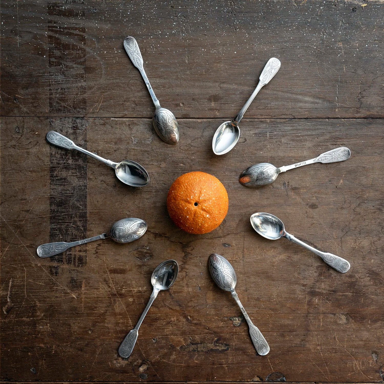 RUSSIAN NIELLO STERLING SILVER SPOONS (SET OF EIGHT)