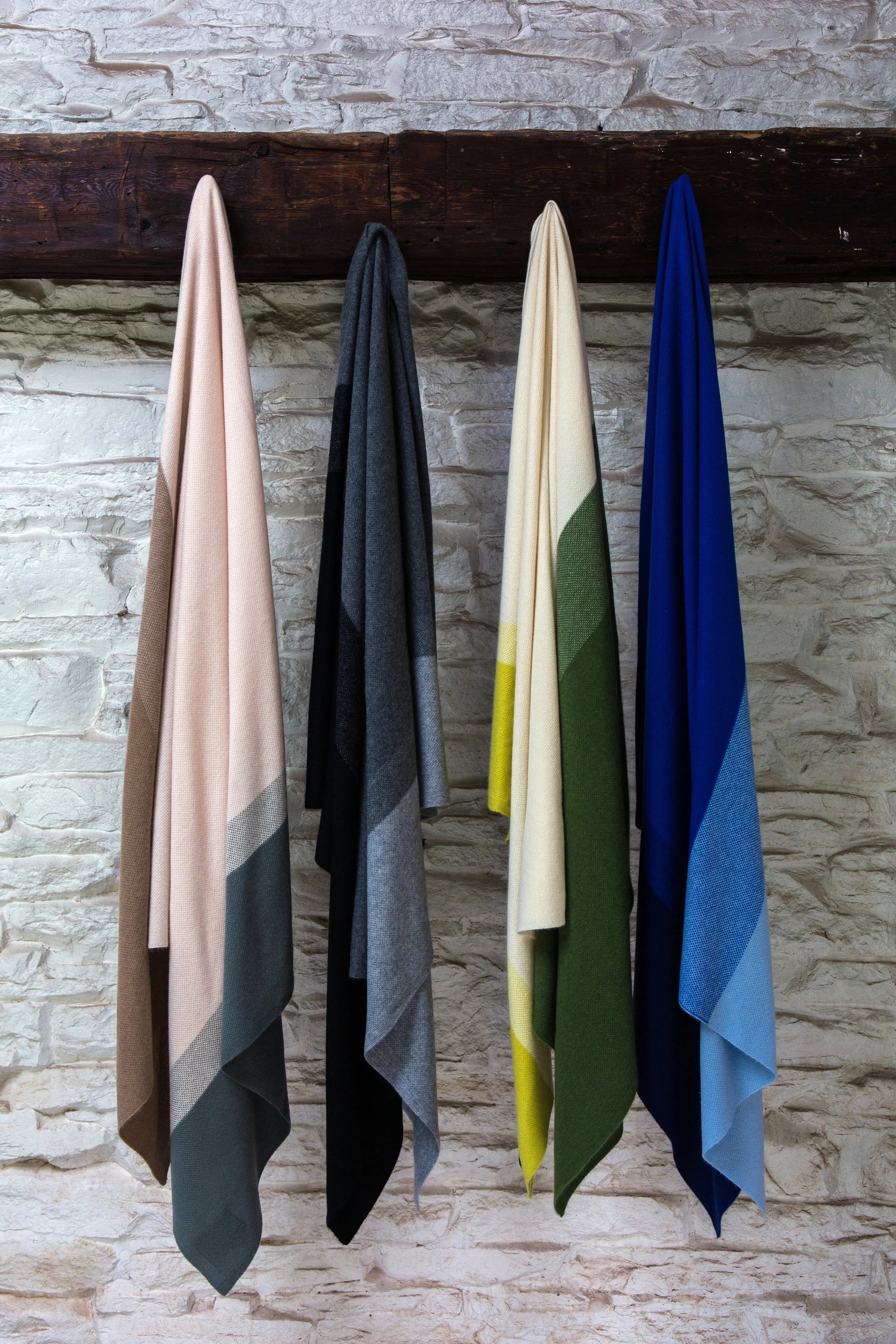 ARRAY Cashmere Blankets