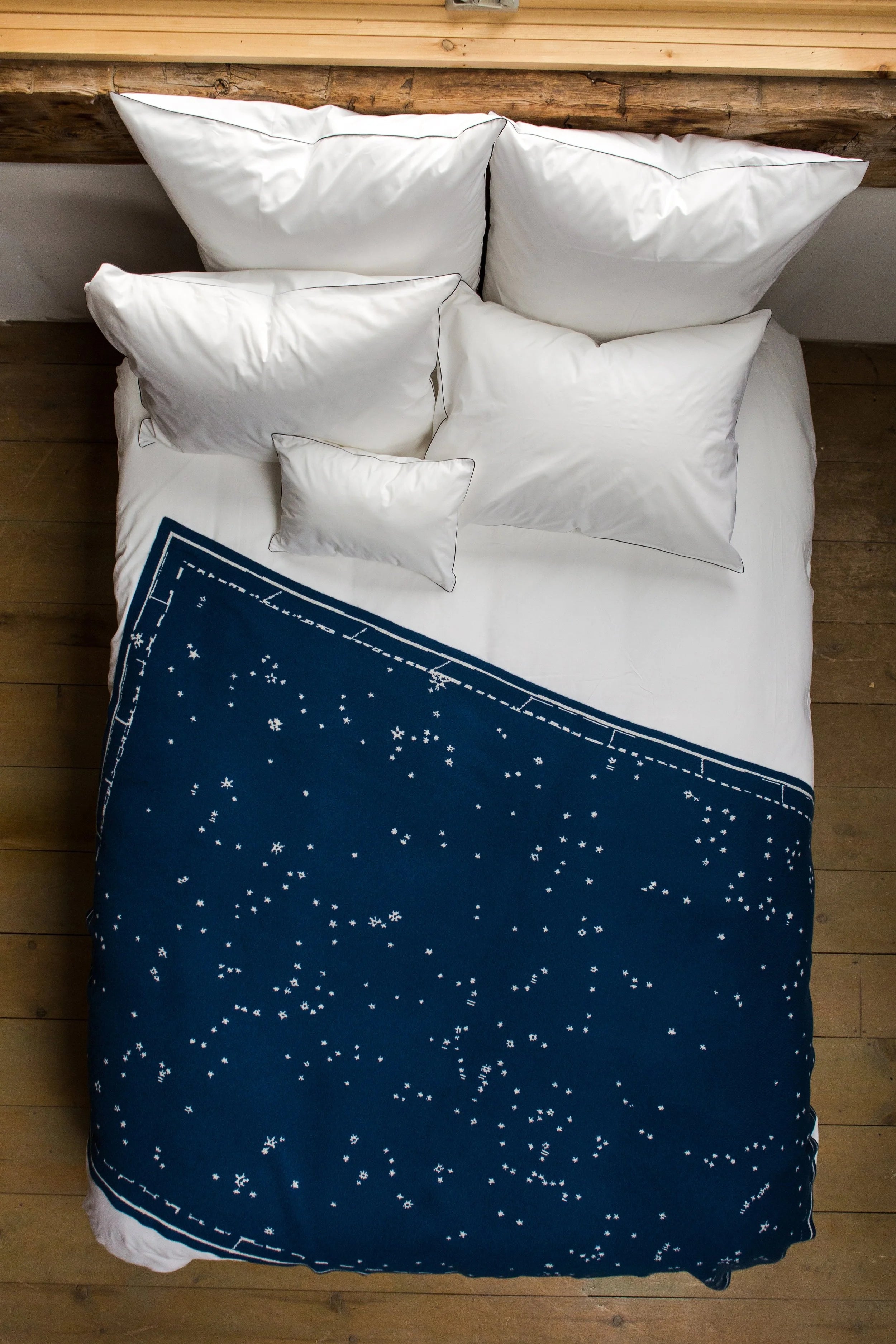 CONSTELLATION Cashmere Blankets