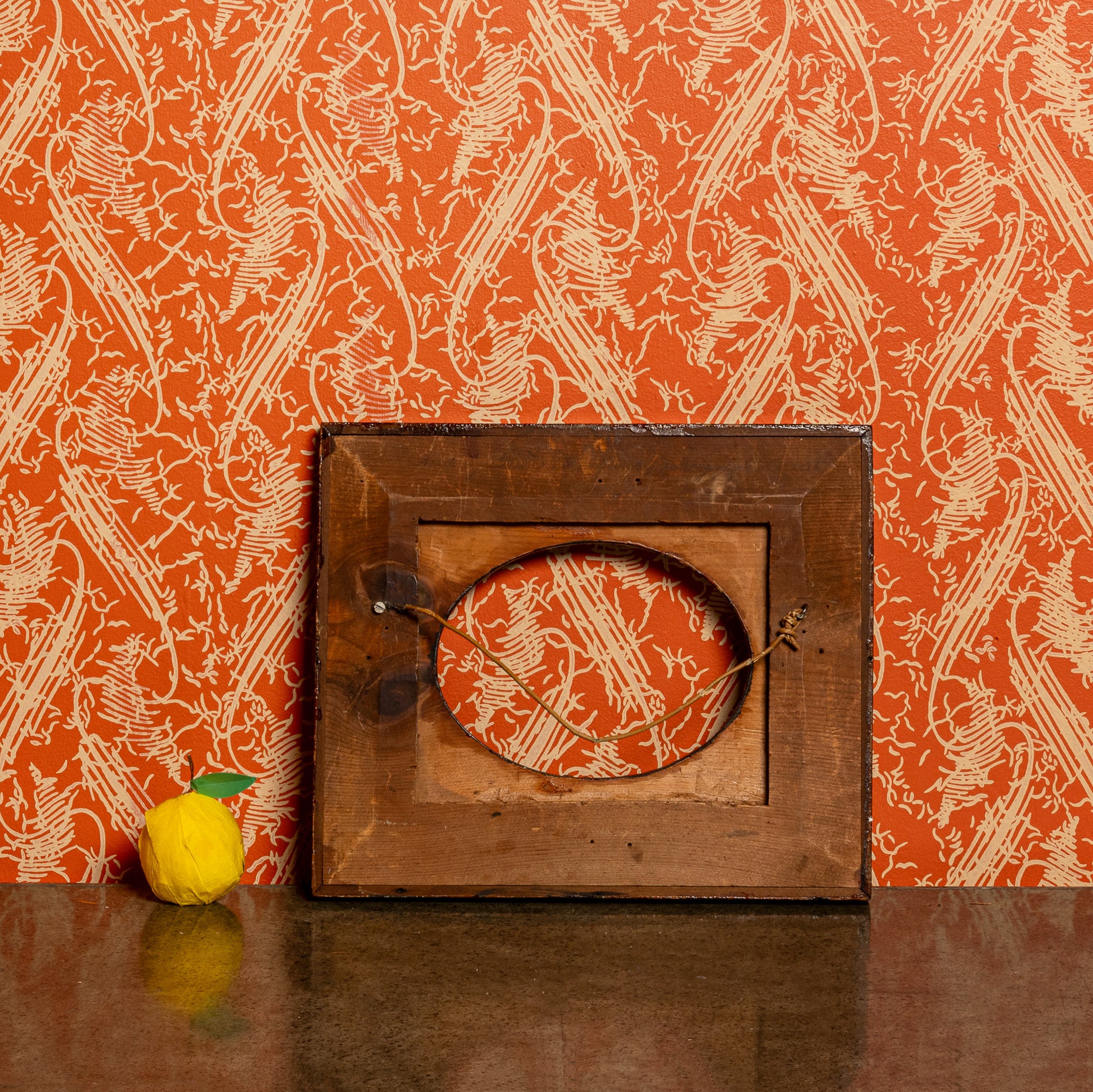 LATE 19TH-CENTURY VICTORIAN SHELLWORK FRAME IN THE SAILOR'S VALENTINE TRADITION