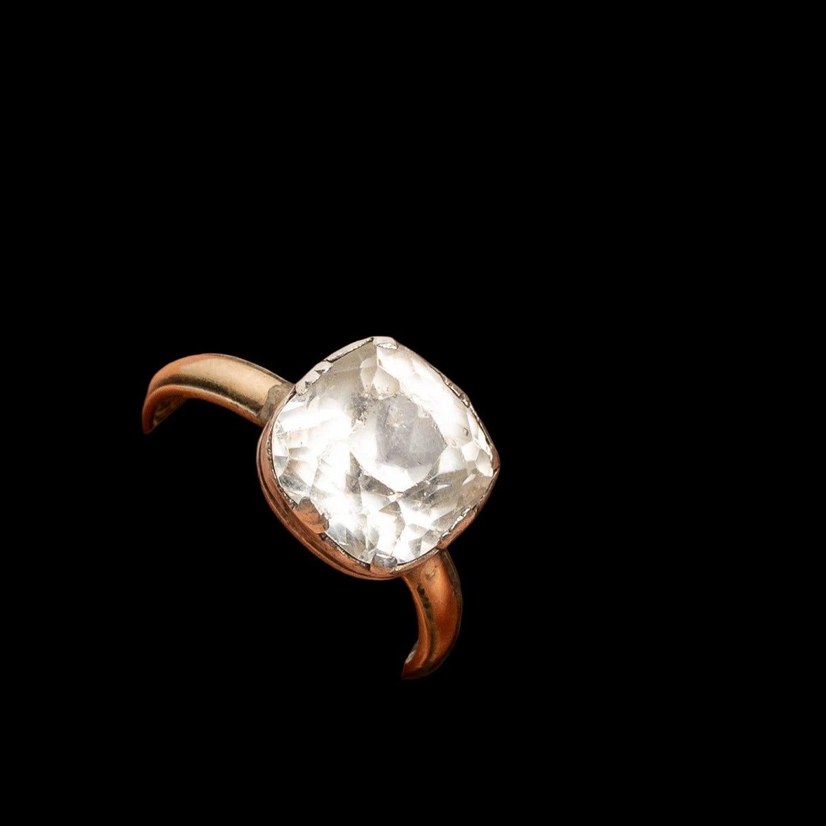 18TH CENTURY CUSHION CUT PASTE RING, detail view