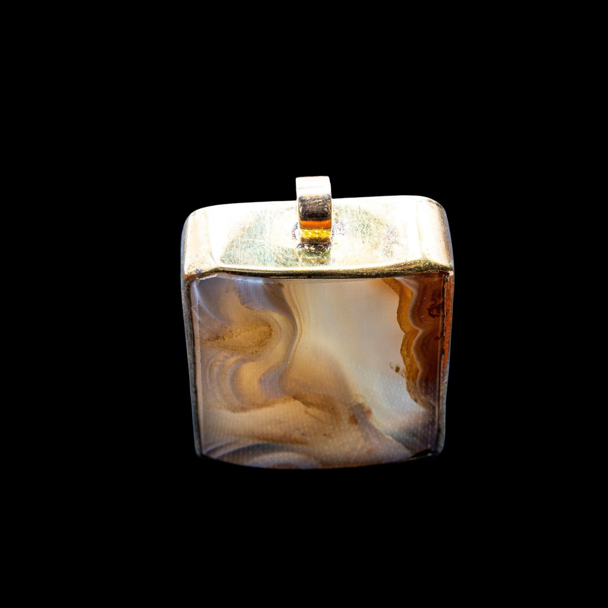 MID CENTURY SCOTTISH AGATE PENDANT IN 14K GOLD, detail view