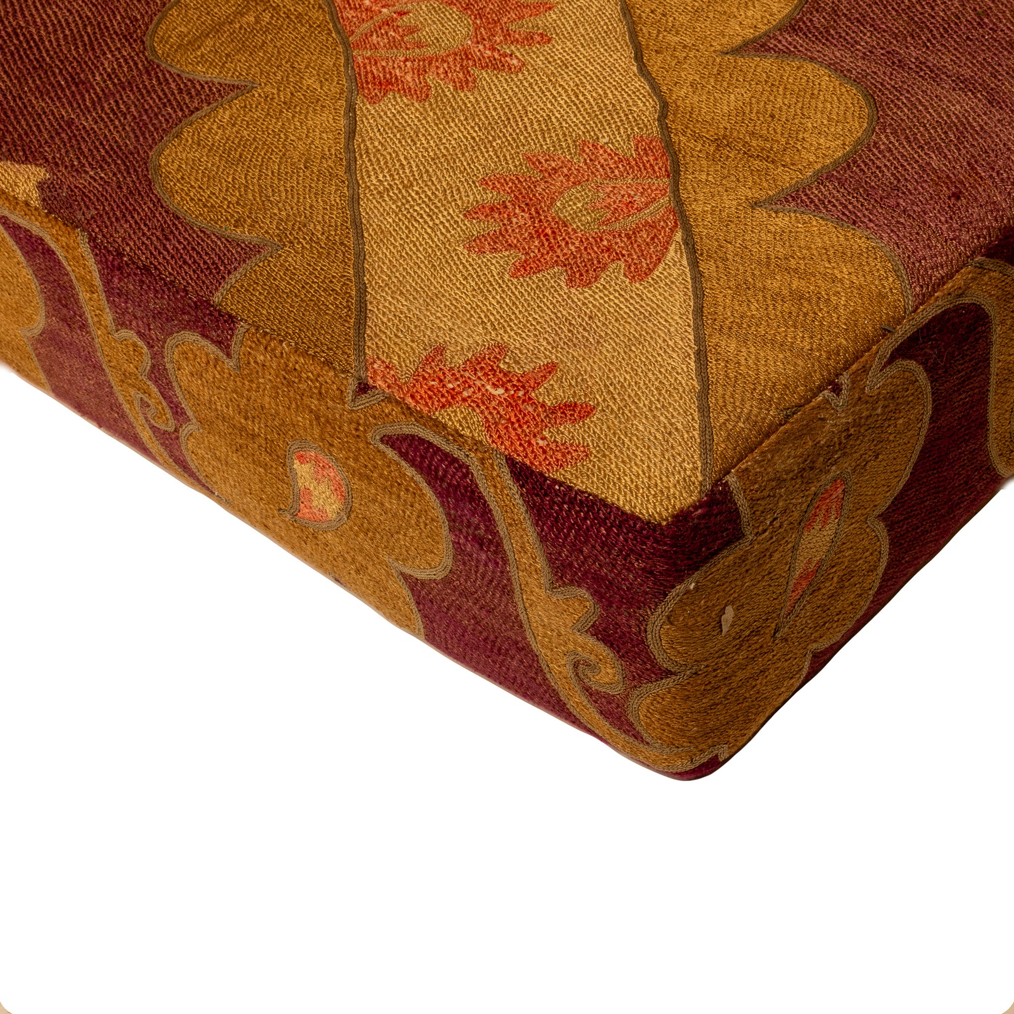 "POUF" FLOOR CUSHION IN ANTIQUE CENTRAL ASIAN SUZANI FABRIC (III)