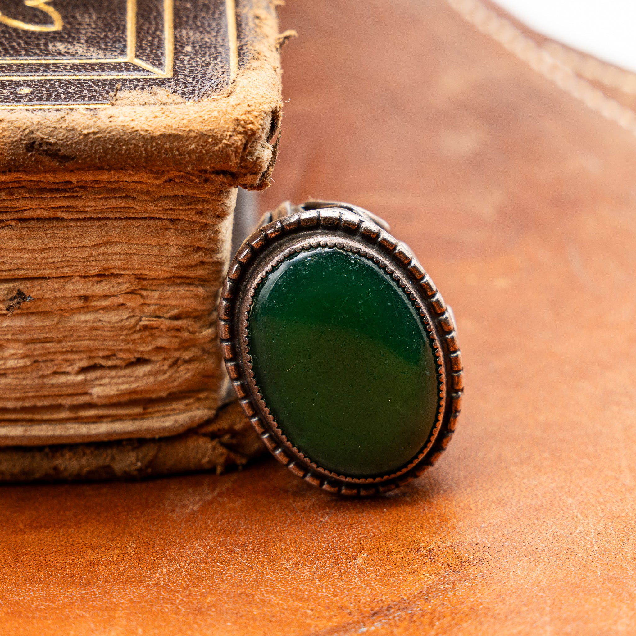 ART DECO STERLING SILVER AND CHRYSOPRASE PENDANT