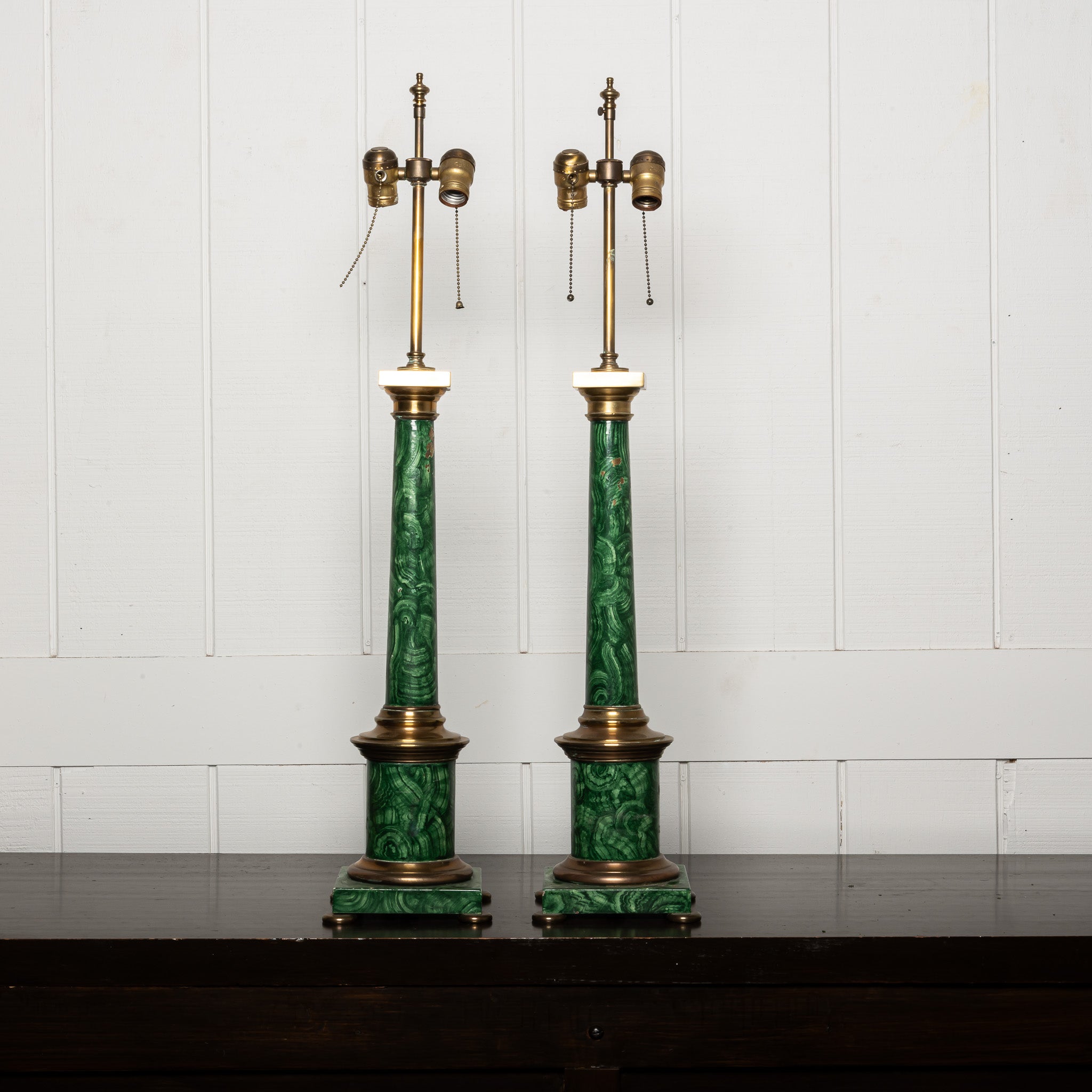 PAIR OF EARLY 20TH-CENTURY FAUX MALACHITE AND BRASS COLUMN LAMPS