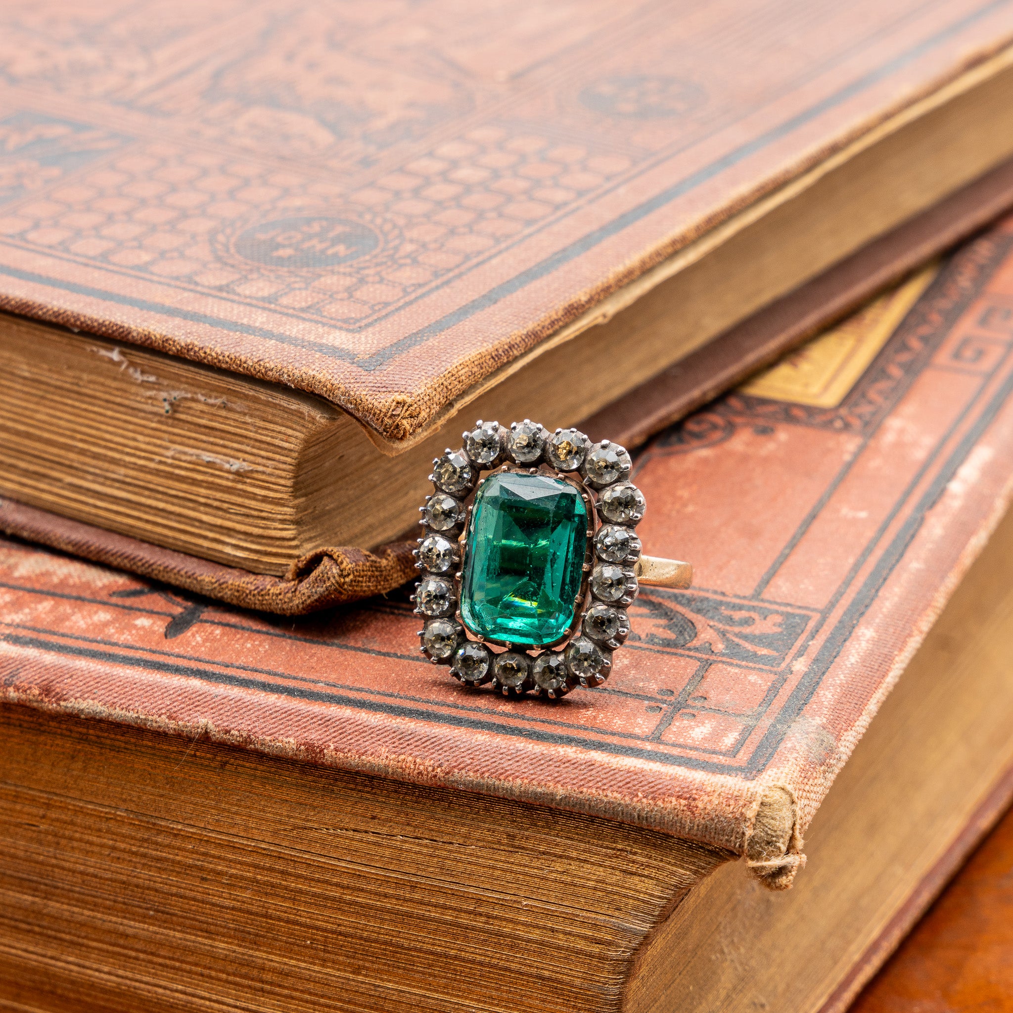 GEORGIAN SILVER-TOPPED GOLD AND PASTE CLUSTER RING
