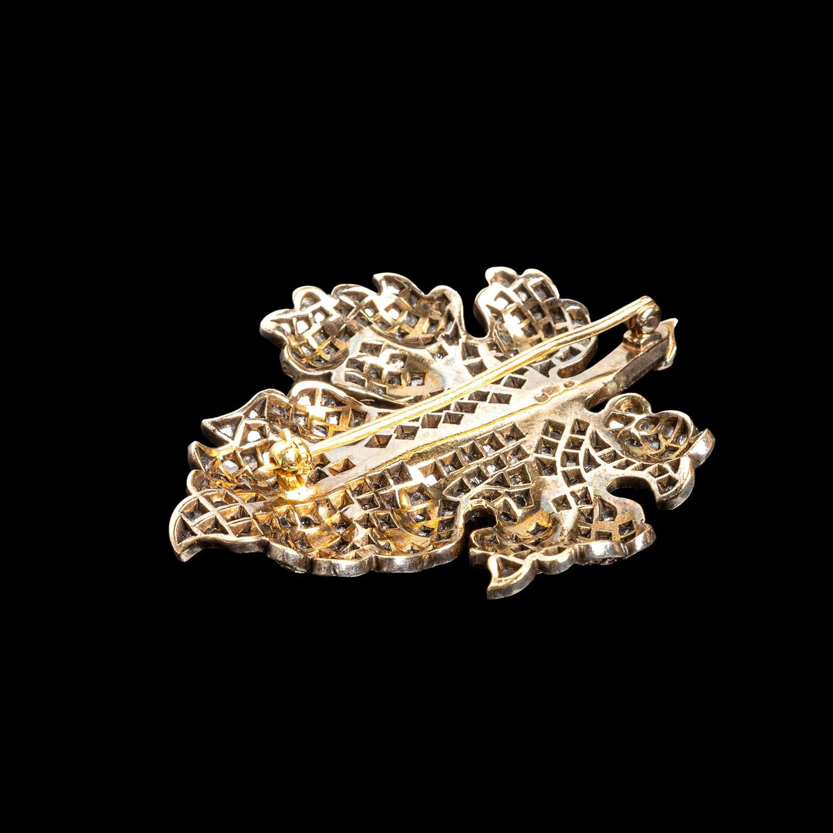 LATE 19TH CENTURY SILVER, 14K GOLD, AND DIAMOND LEAF BROOCH, detail view