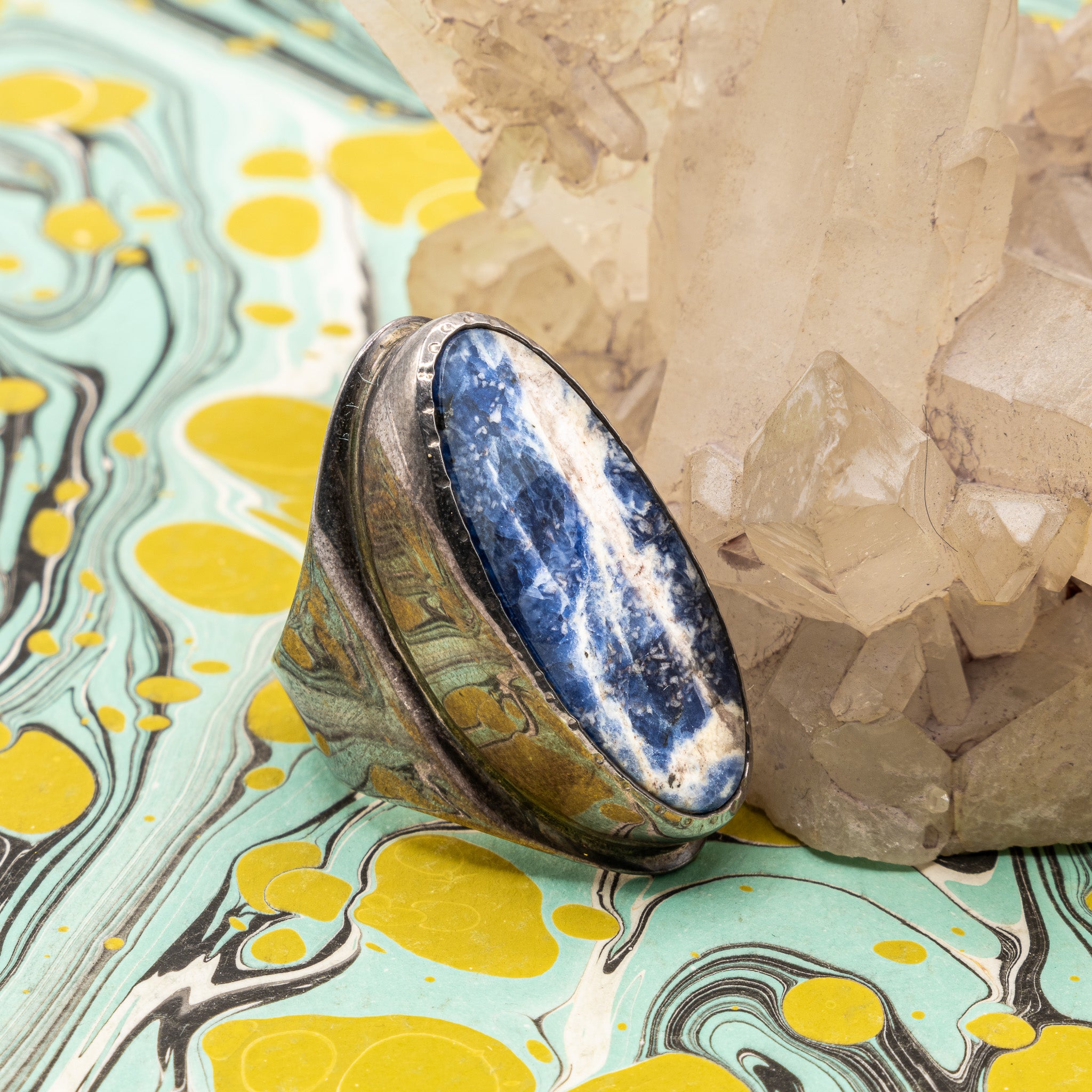 MID-CENTURY MODERN STERLING SILVER AND LAPIS LAZULI RING