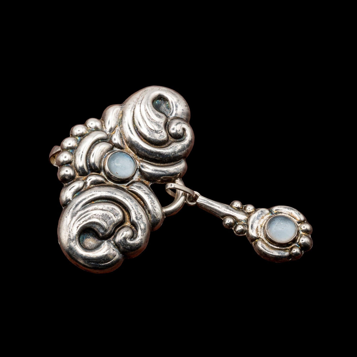 VIENNESE SECESSIONIST SILVER AND MOONSTONE BROOCH, catalog view