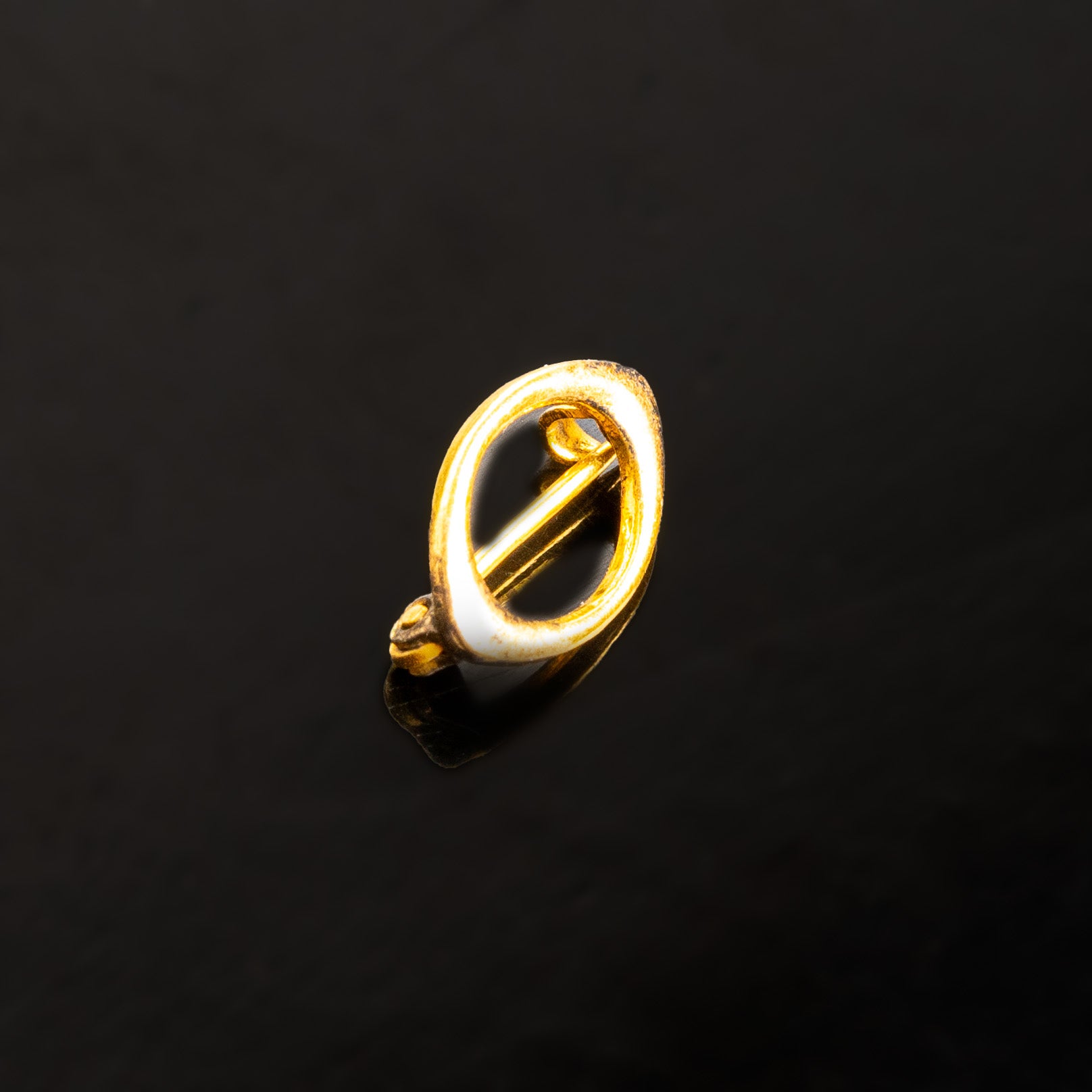 EDWARDIAN OVAL DRESS PIN IN GOLD FILL