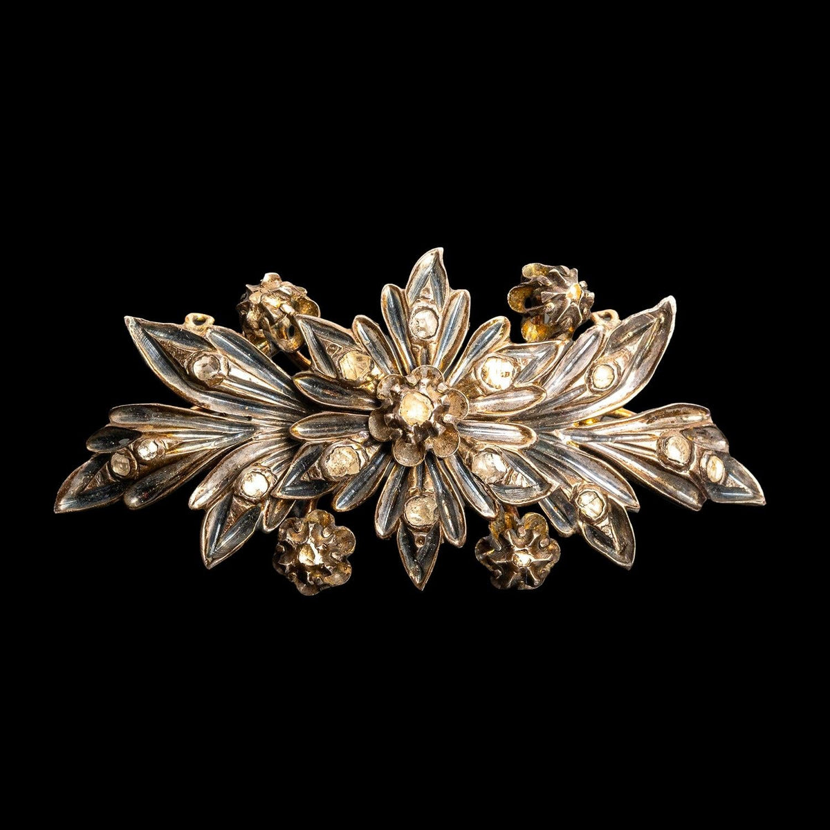 18TH CENTURY GOLD, DIAMONDS, AND STERLING SILVER BROOCH, catalog view