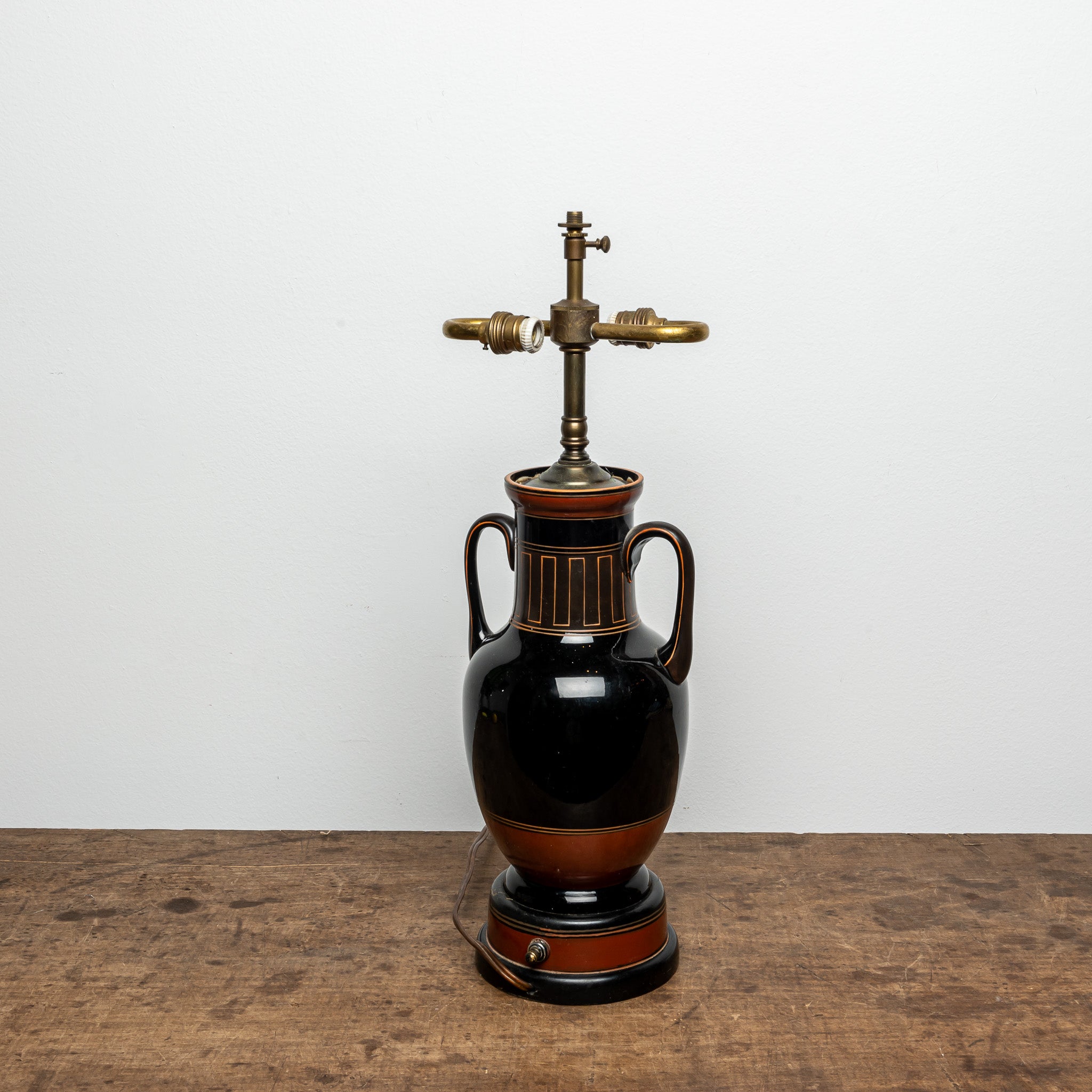 EARLY 19TH-CENTURY ENGLISH GLASS MOUNTED VASE LAMP