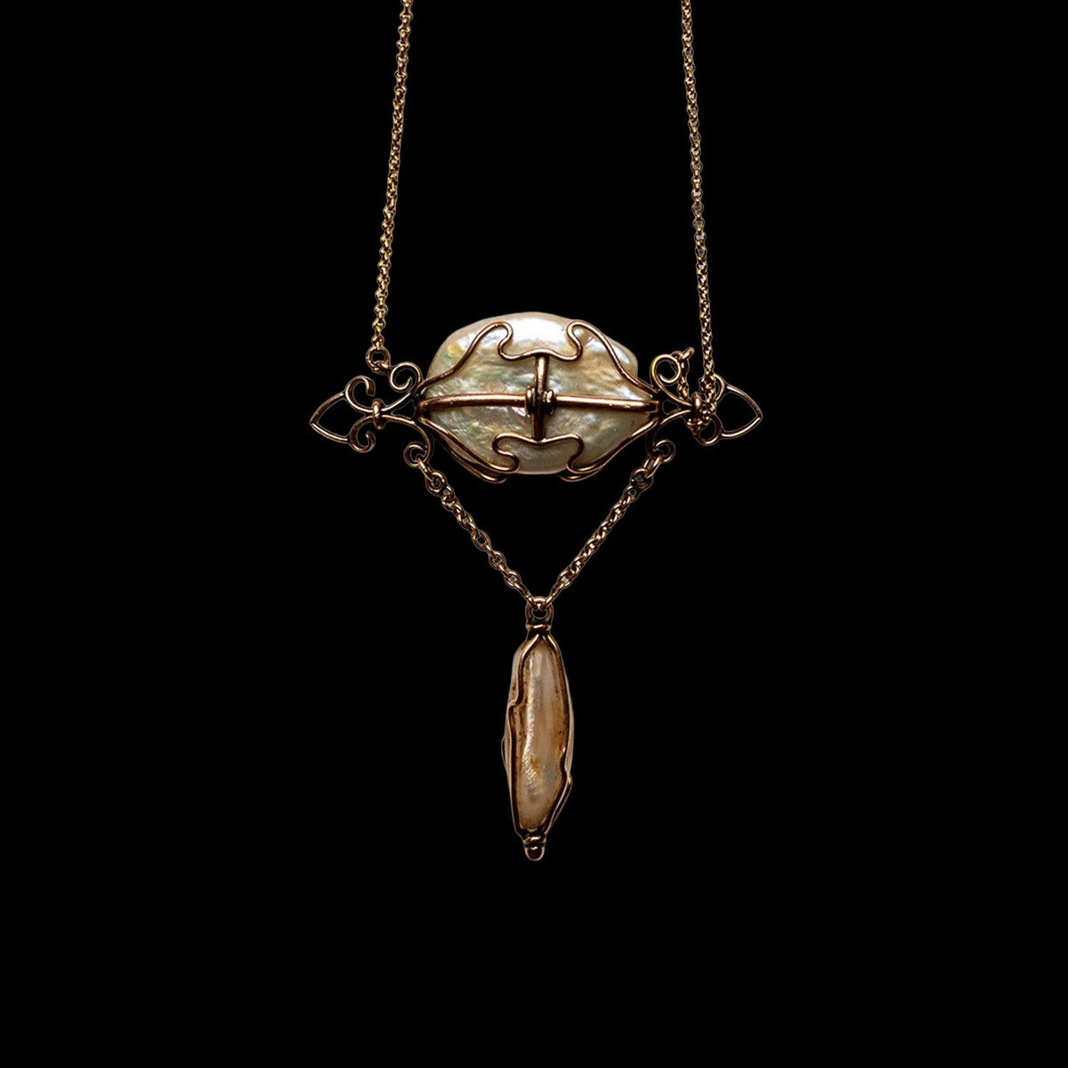 EDWARDIAN 14K GOLD & BAROQUE PEARL NECKLACE, detail view