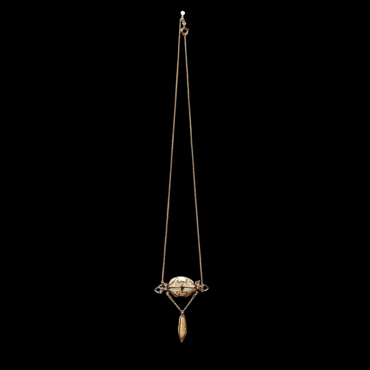 EDWARDIAN 14K GOLD & BAROQUE PEARL NECKLACE, detail view