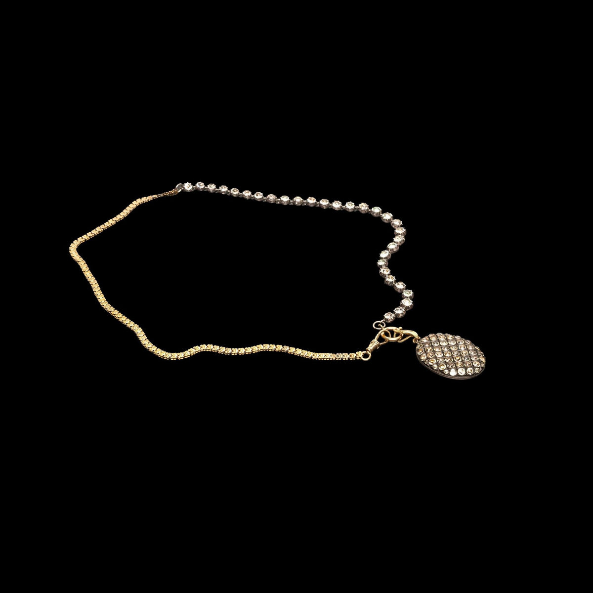 RIVIERA PATCHWORK NECKLACE WITH PASTE LOCKET, detail view