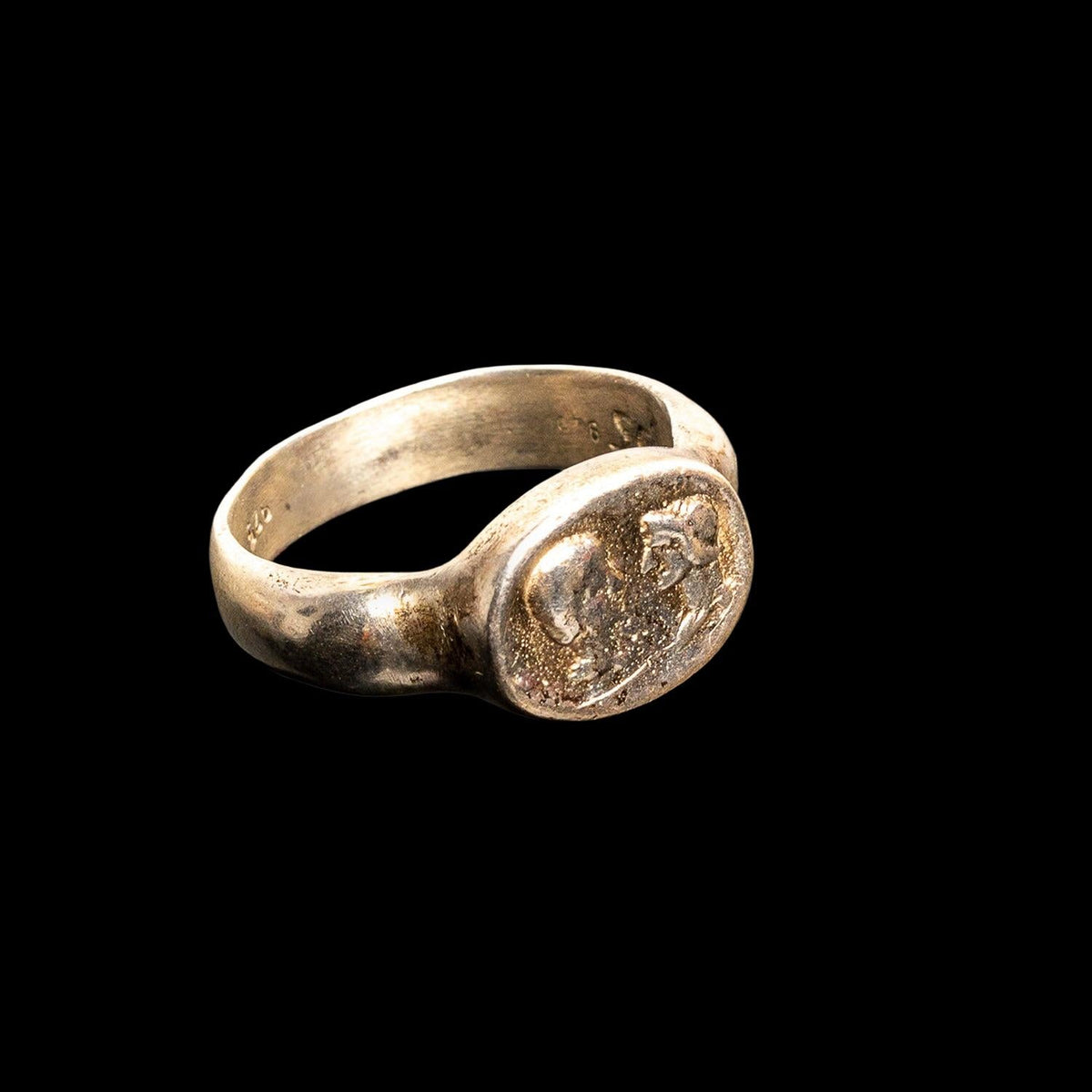 SILVER "GRAND TOUR" ROMAN PROFILES RING, catalog view