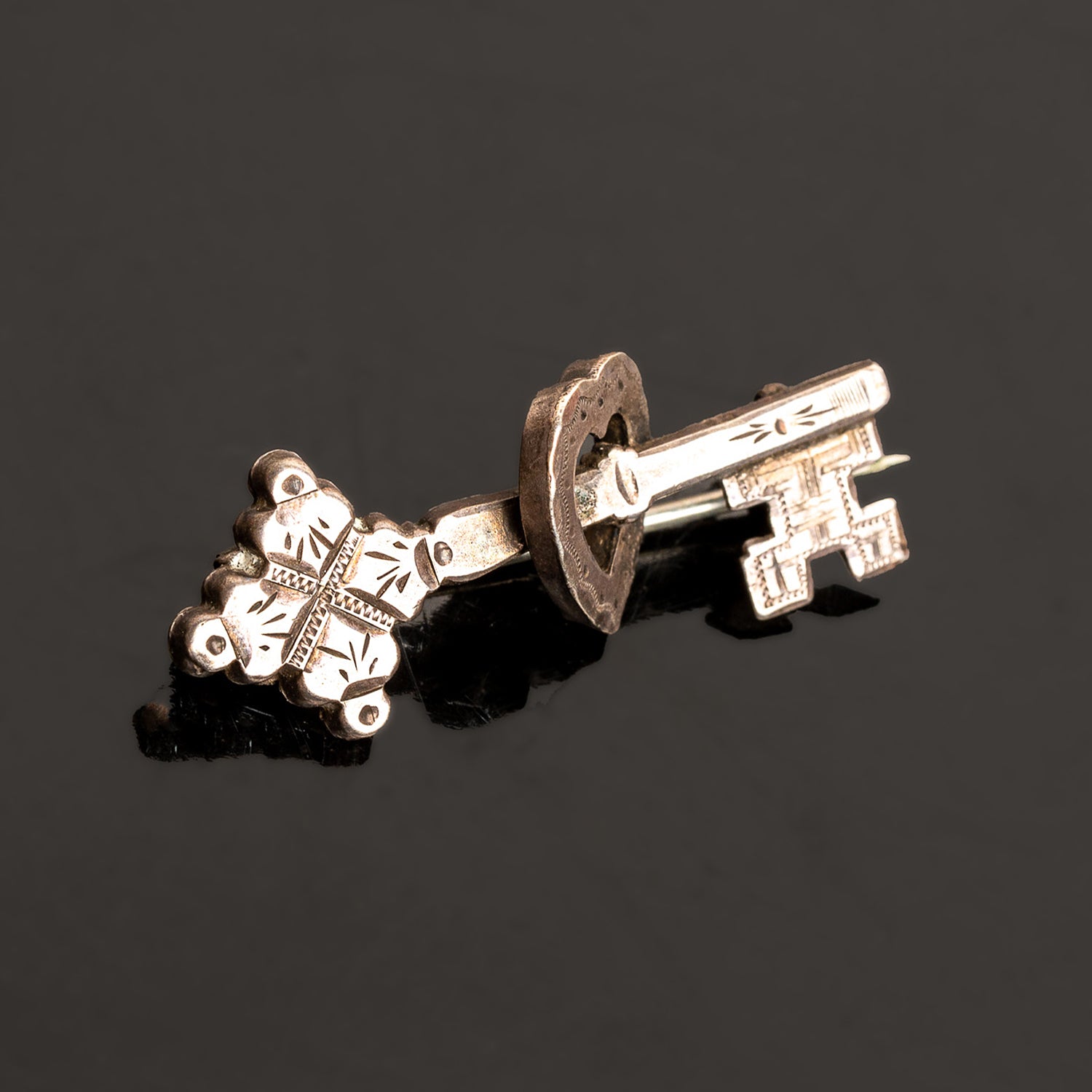 Victorian Sweetheart Silver Pin