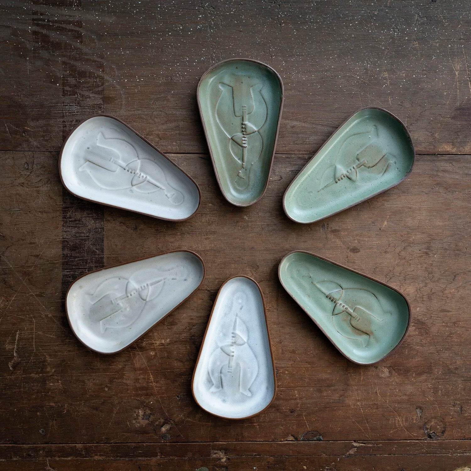 DAVID GIL FOR BENNINGTON POTTERY CO-OP PLATES (SET OF SIX  III)