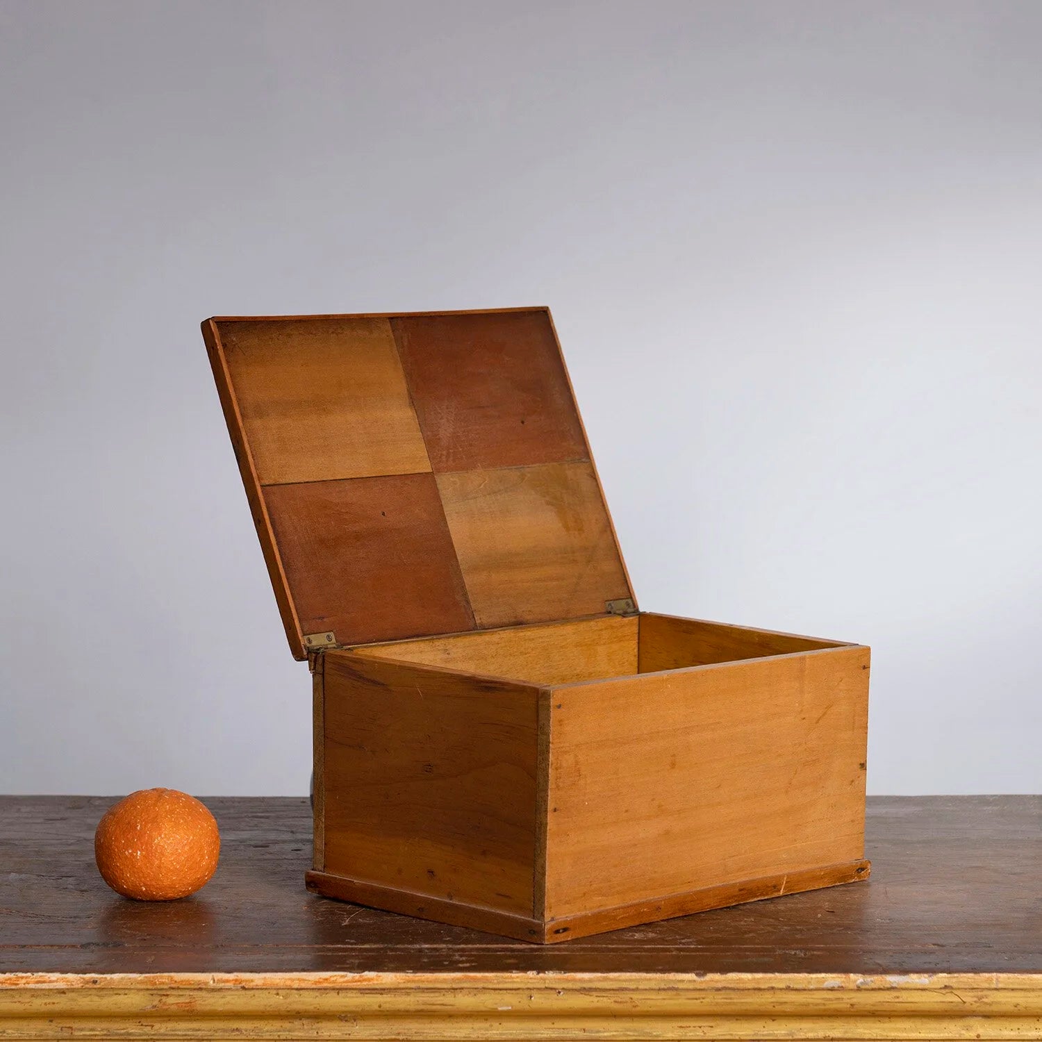 SHAKER BOX