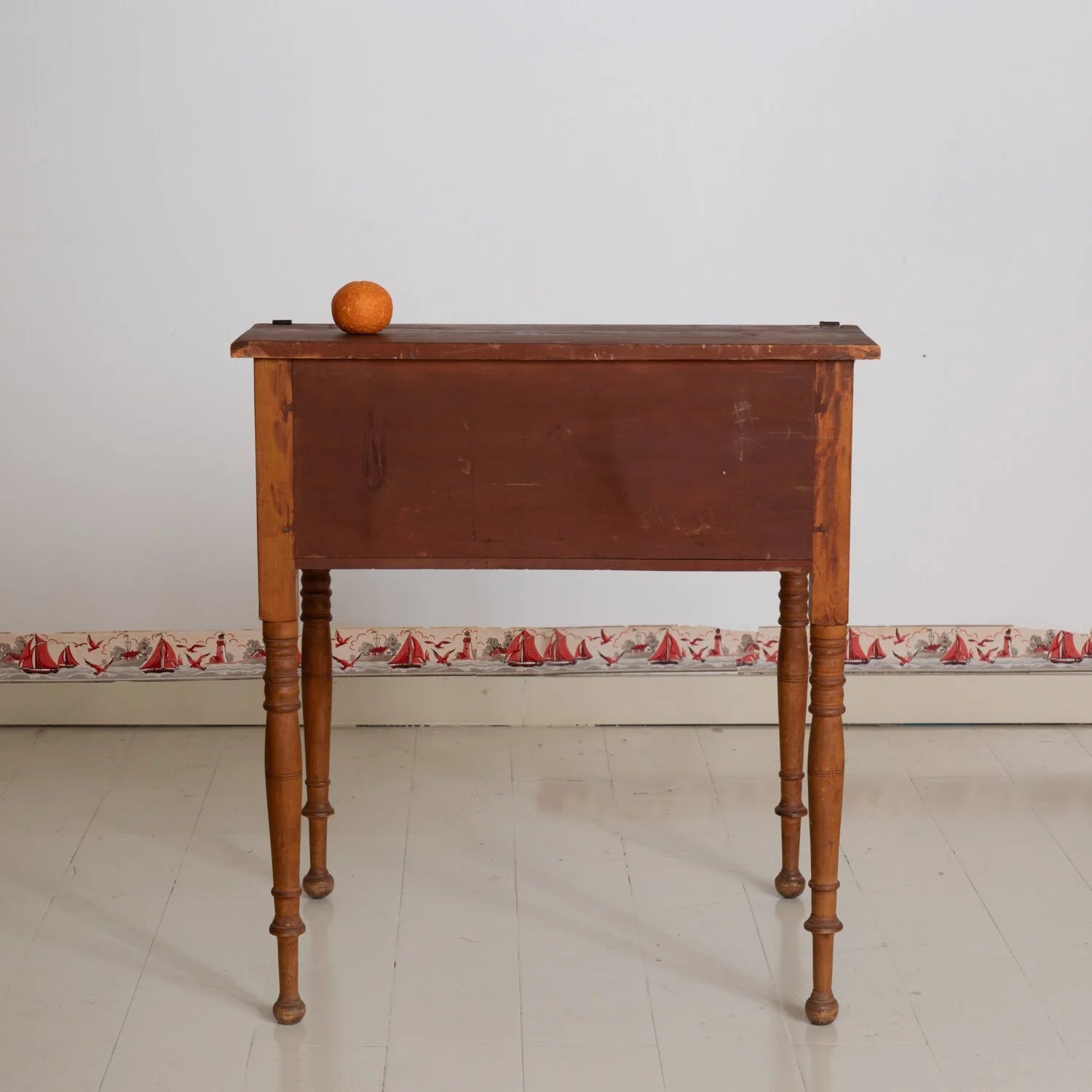 SLANTED LIFT TOP DESK