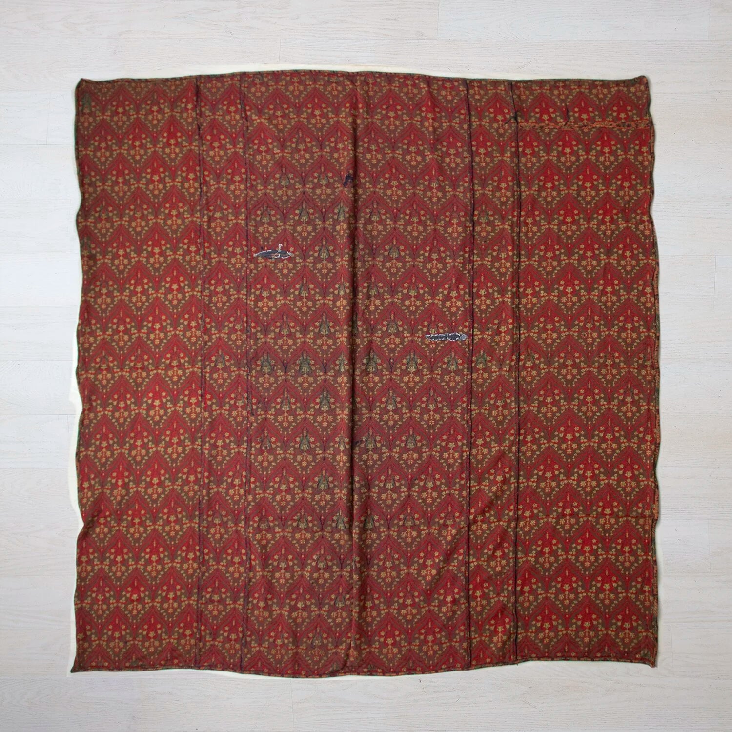 ARTS & CRAFTS BEDSPREAD