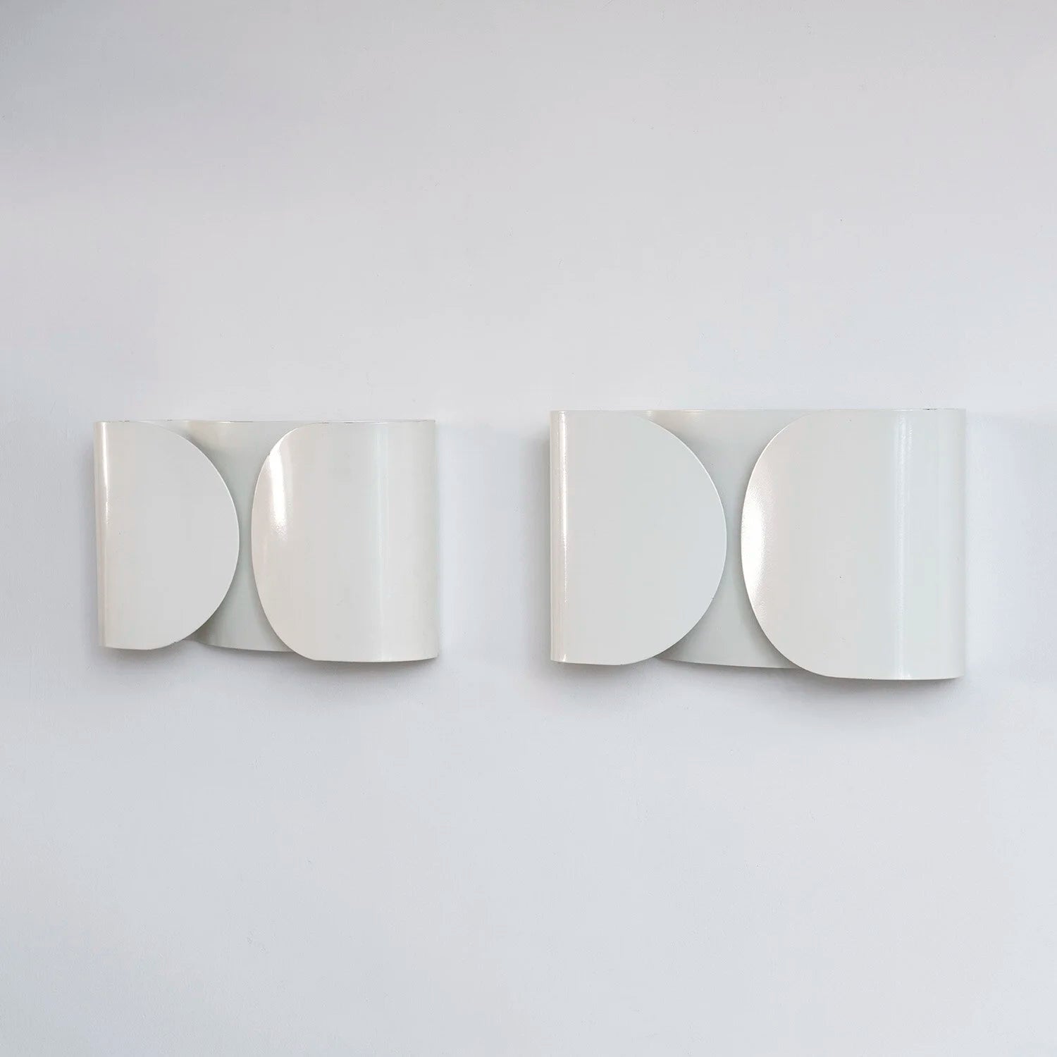 VINTAGE PAIR OF FOGLIO SCONCES