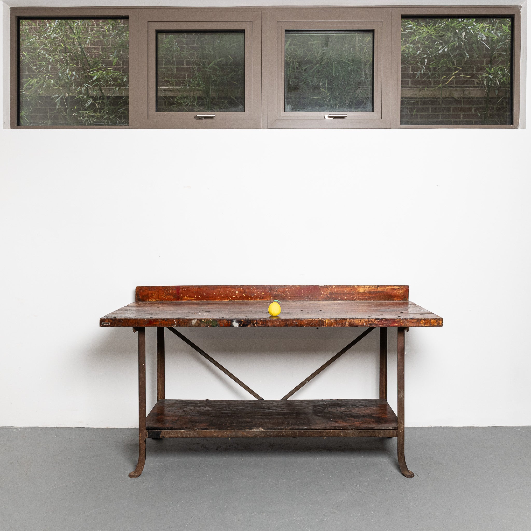 EARLY 20TH-CENTURY AMERICAN WORK BENCH