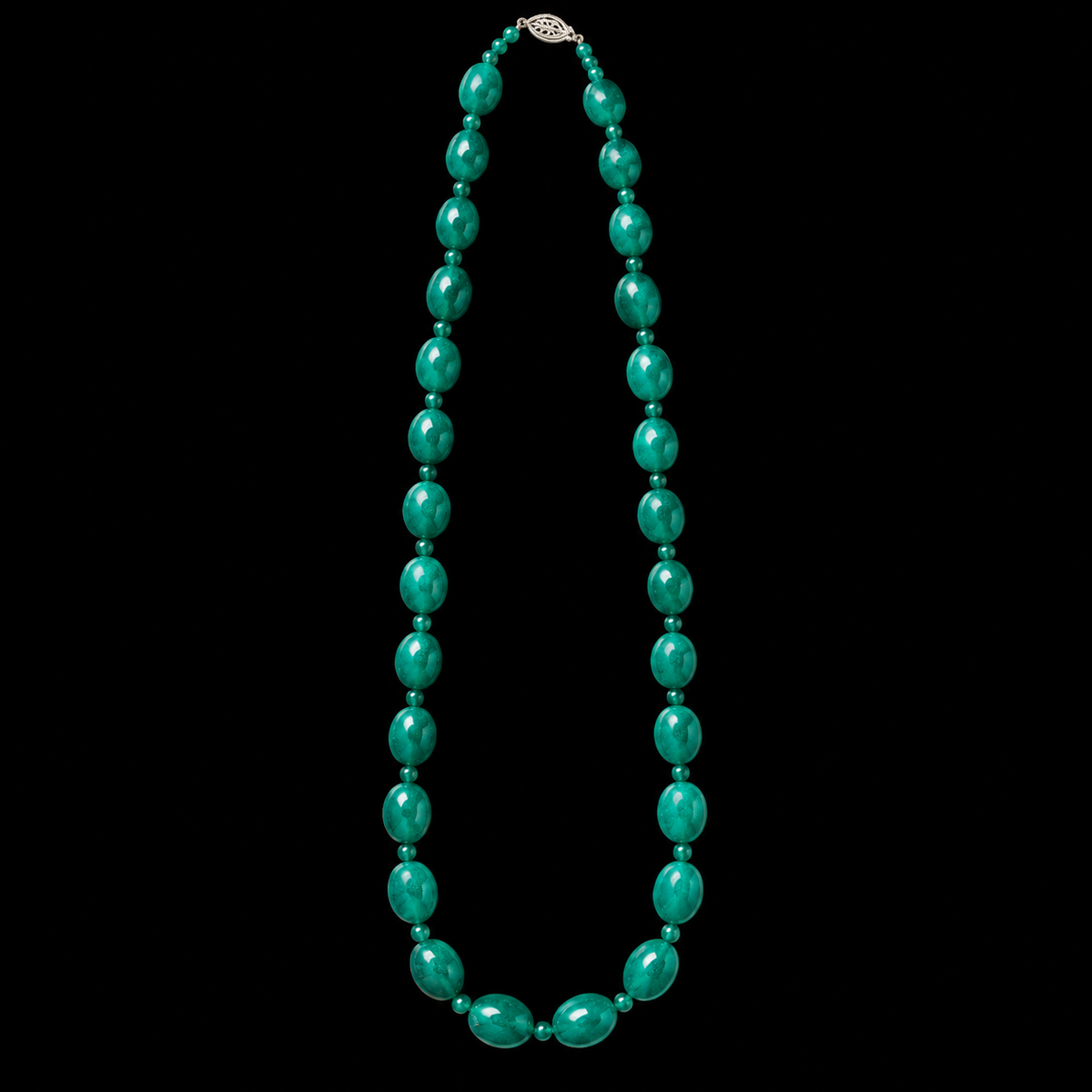 THE 28-INCH SMARAGDINE QUARTZITE NECKLACE BY SEAN MCNANNEY — FULL VIEW ON BLACK