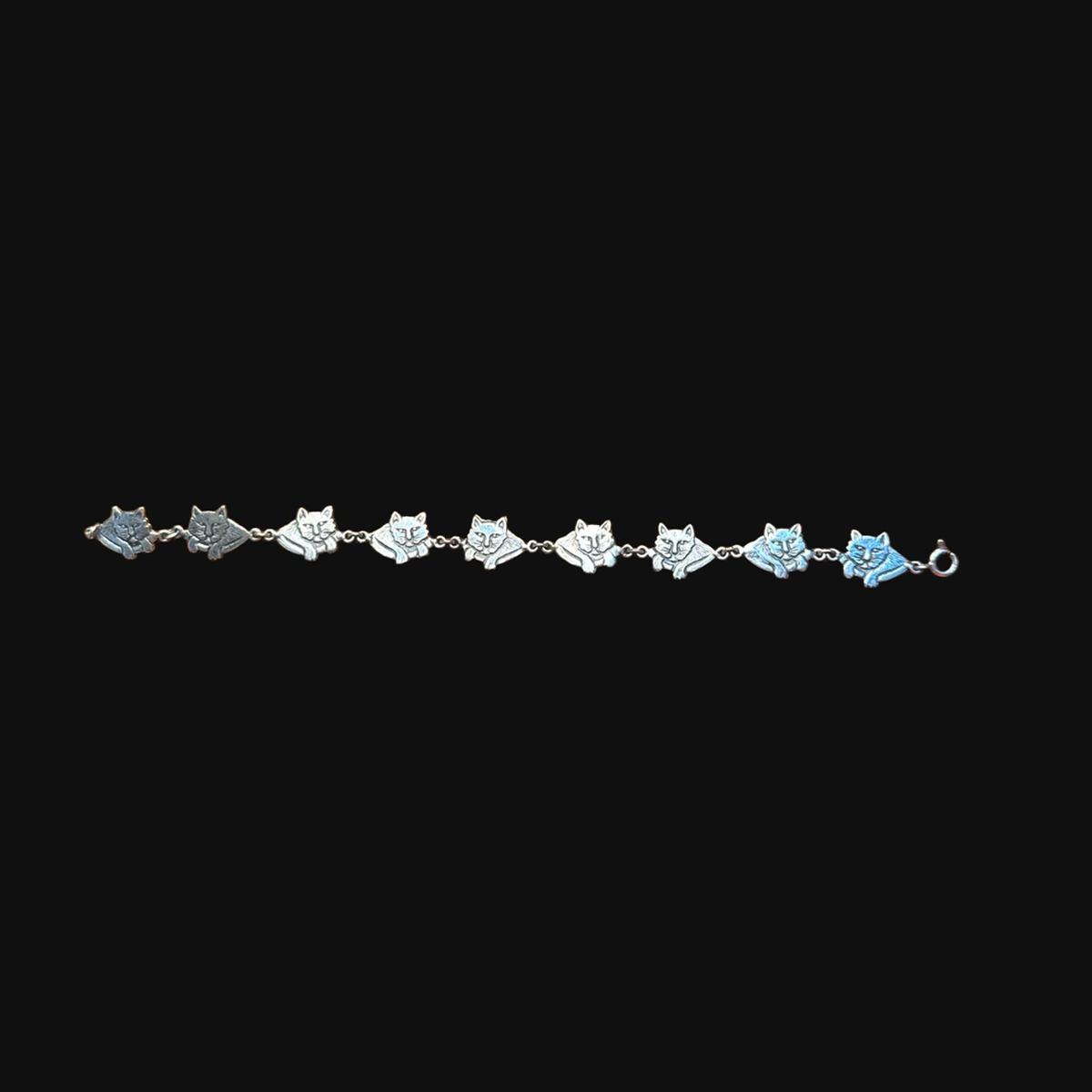 Vintage sterling silver cat link bracelet, complete front view